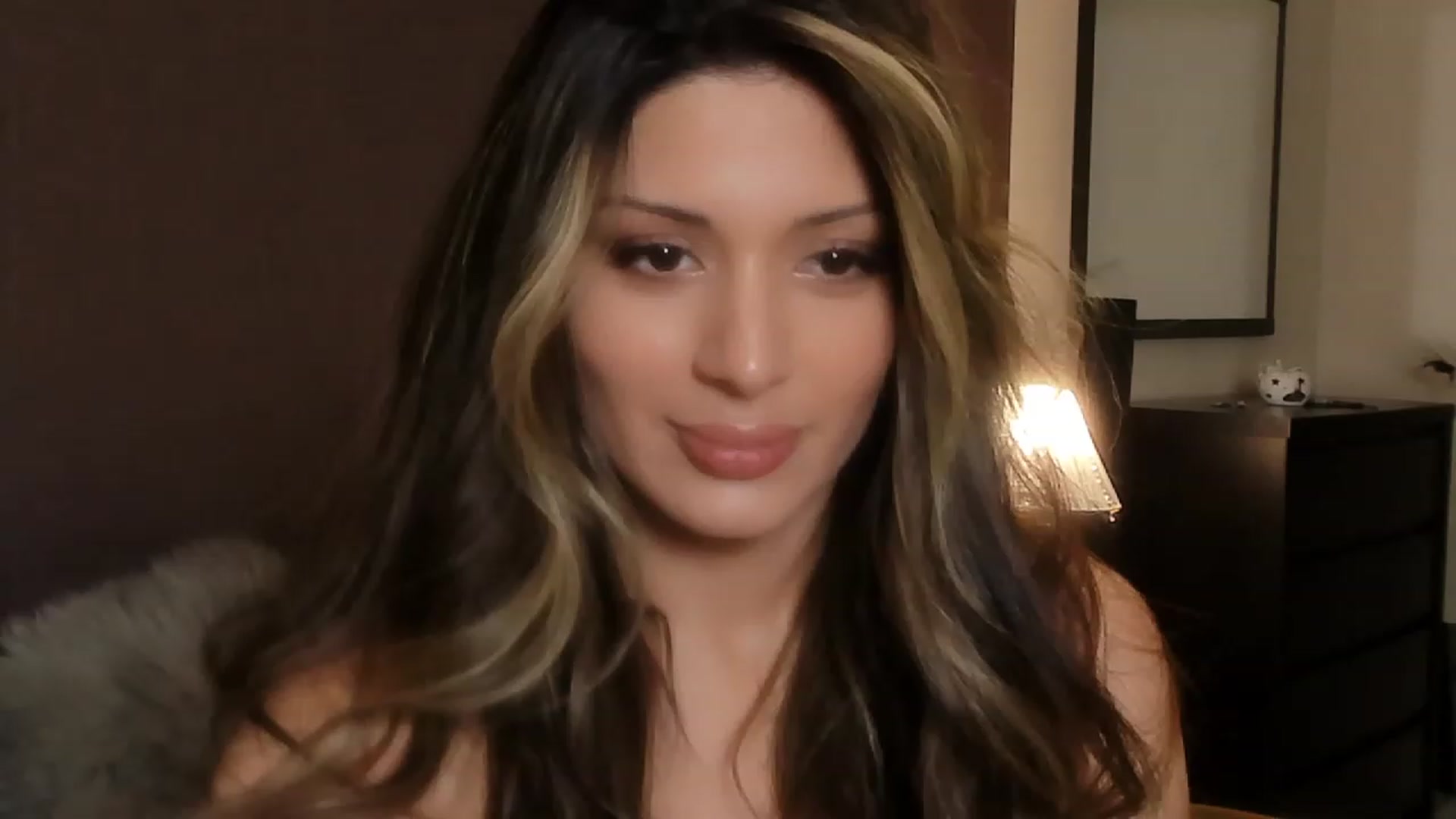 Gallery image thumbnail from Angel_on_Duty's myfreecams stream on, 11/11/2023, 01:29 image 10 of 20