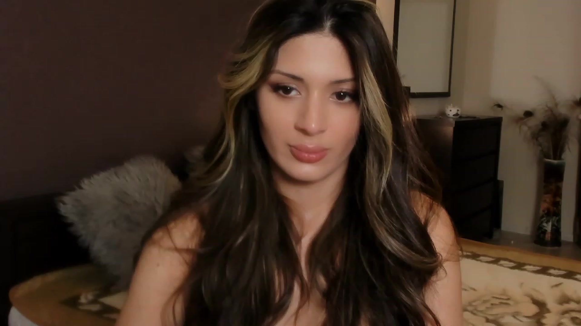 Gallery image thumbnail from Angel_on_Duty's myfreecams stream on, 11/11/2023, 01:29 image 20 of 20