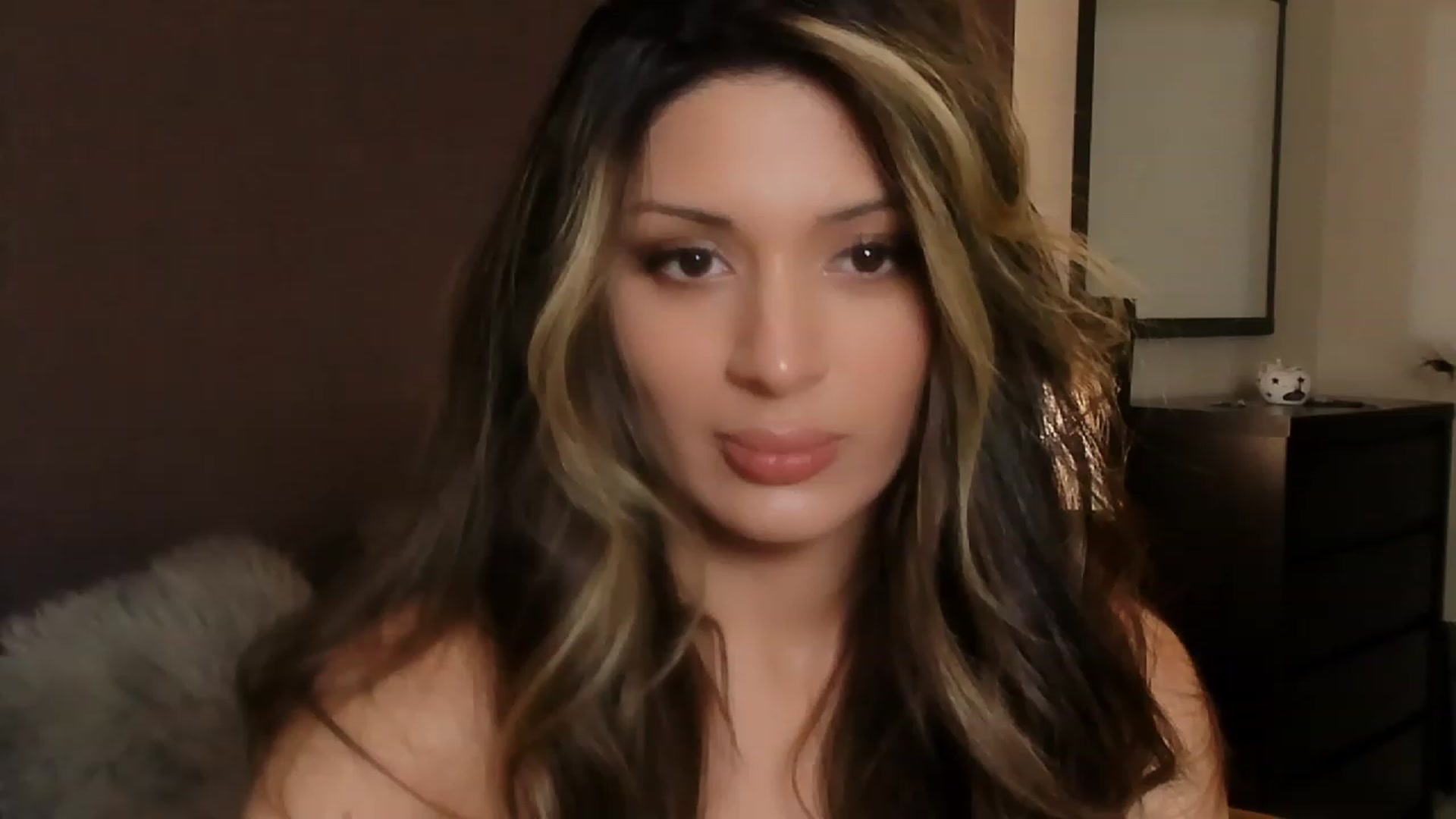 Gallery image thumbnail from Angel_on_Duty's myfreecams stream on, 11/11/2023, 01:29 image 11 of 20