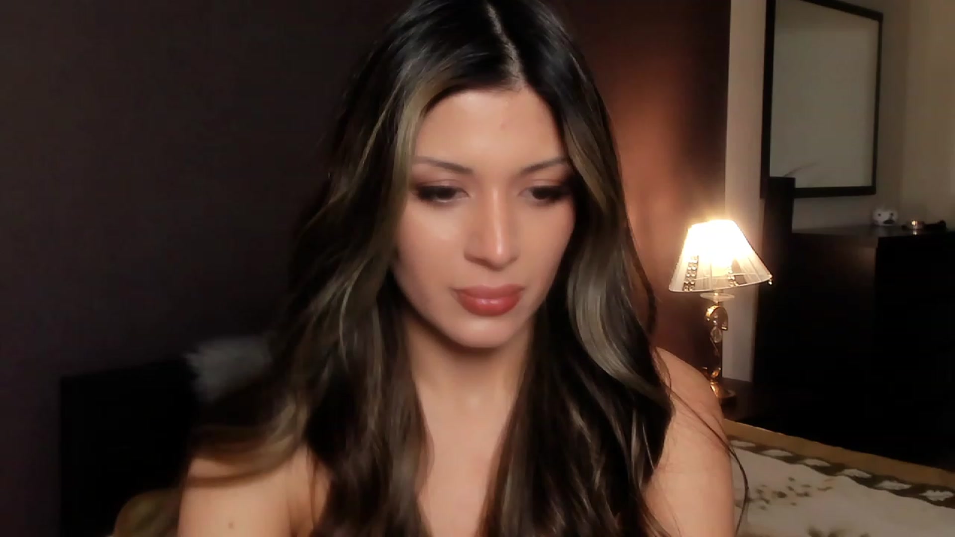 Gallery image thumbnail from Angel_on_Duty's myfreecams stream on, 11/12/2023, 22:34 image 16 of 20