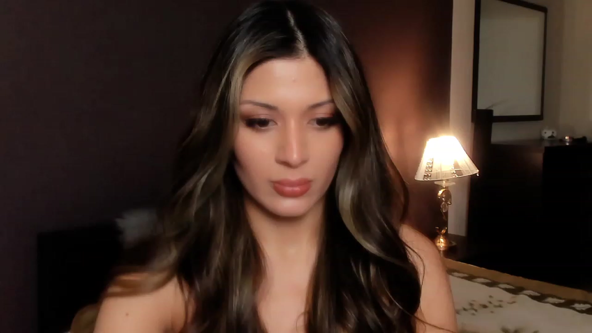 Gallery image thumbnail from Angel_on_Duty's myfreecams stream on, 11/12/2023, 22:34 image 17 of 20