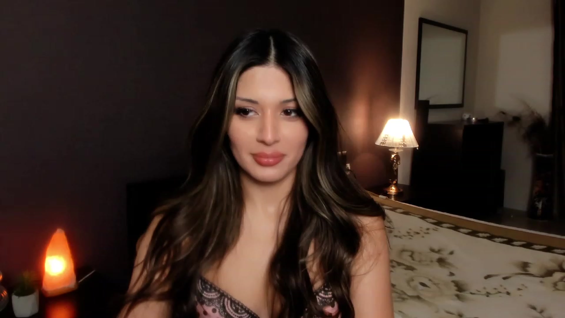 Gallery image thumbnail from Angel_on_Duty's myfreecams stream on, 11/13/2023, 02:28 image 7 of 20