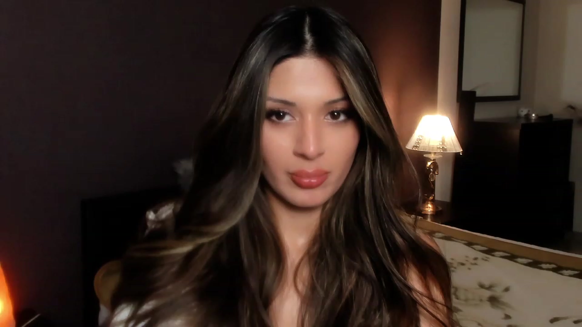 Gallery image thumbnail from Angel_on_Duty's myfreecams stream on, 11/13/2023, 02:59 image 6 of 20