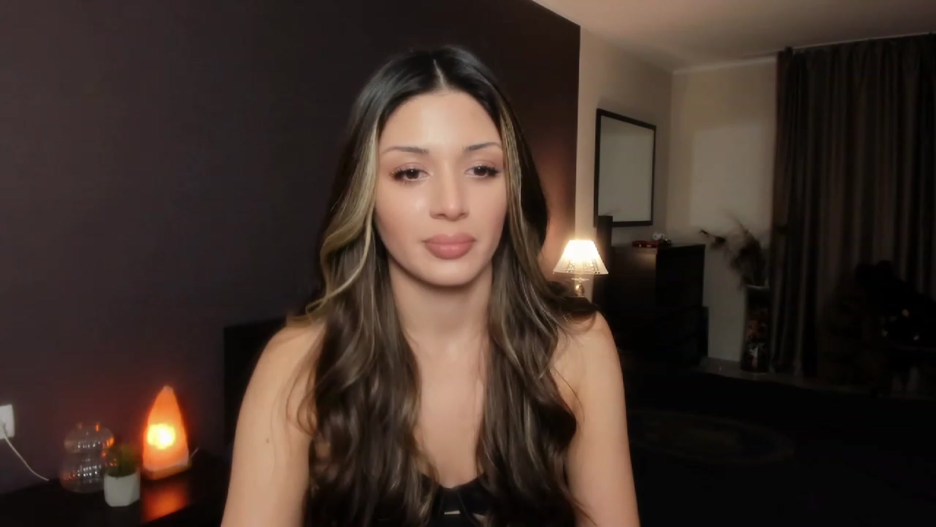 Gallery image thumbnail from Angel_on_Duty's myfreecams stream on, 11/13/2023, 20:30 image 7 of 20