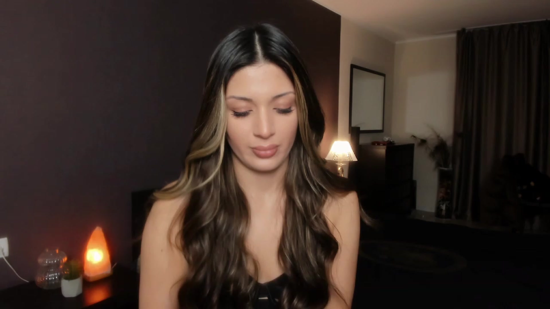 Gallery image thumbnail from Angel_on_Duty's myfreecams stream on, 11/13/2023, 20:30 image 8 of 20