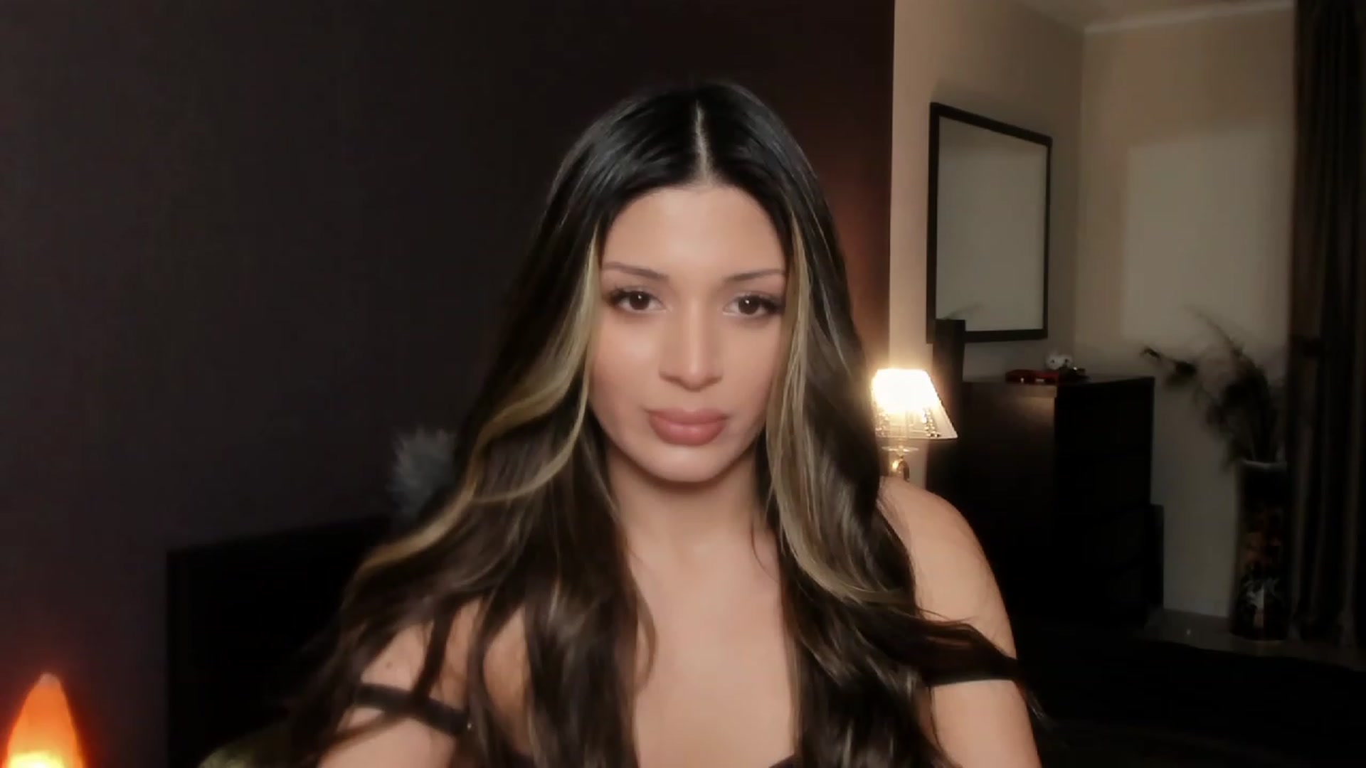 Gallery image thumbnail from Angel_on_Duty's myfreecams stream on, 11/13/2023, 20:30 image 18 of 20
