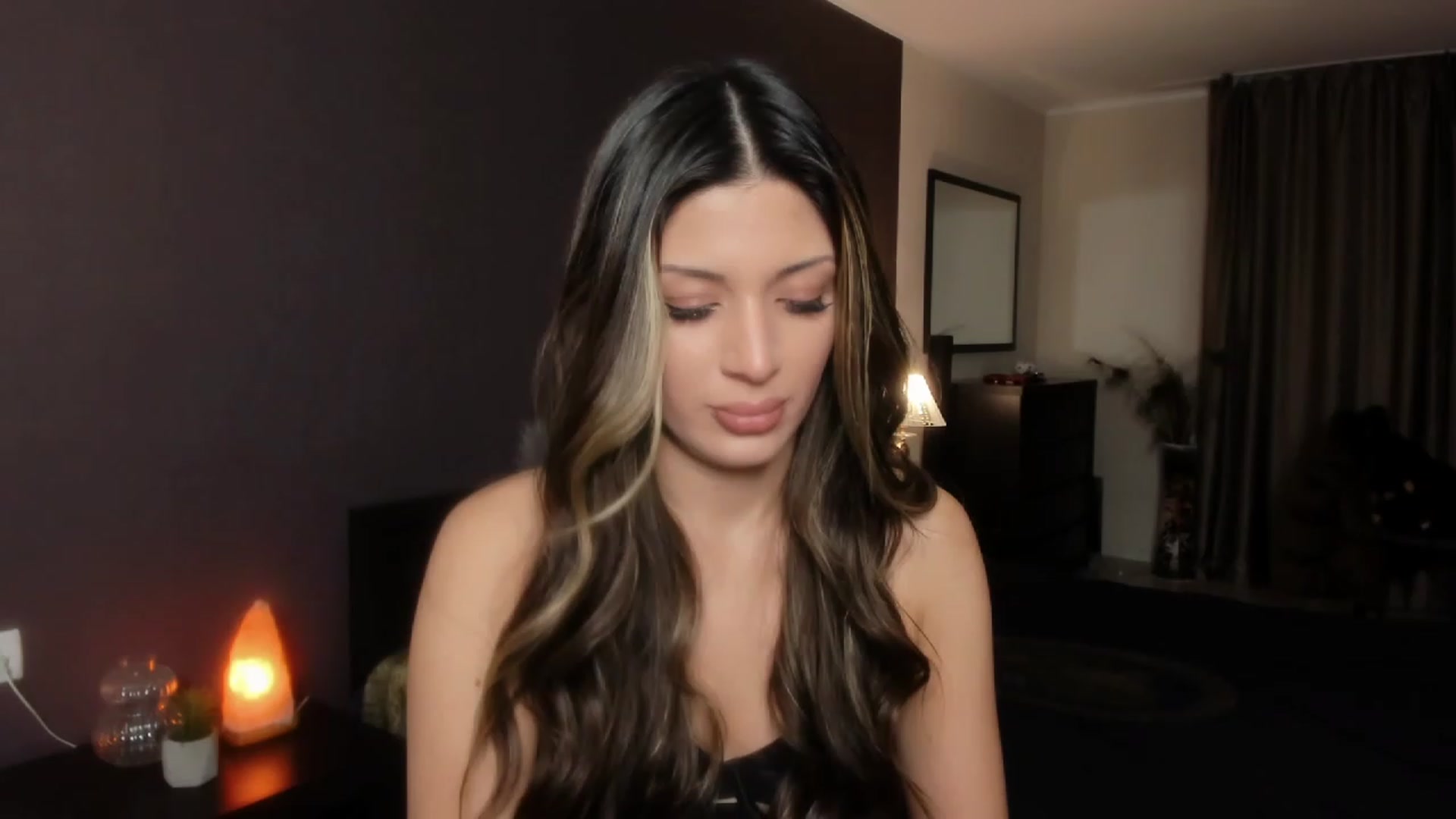 Gallery image thumbnail from Angel_on_Duty's myfreecams stream on, 11/13/2023, 20:30 image 5 of 20