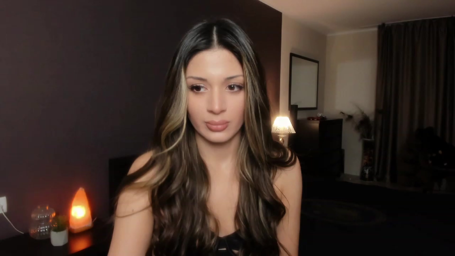 Gallery image thumbnail from Angel_on_Duty's myfreecams stream on, 11/13/2023, 20:30 image 4 of 20