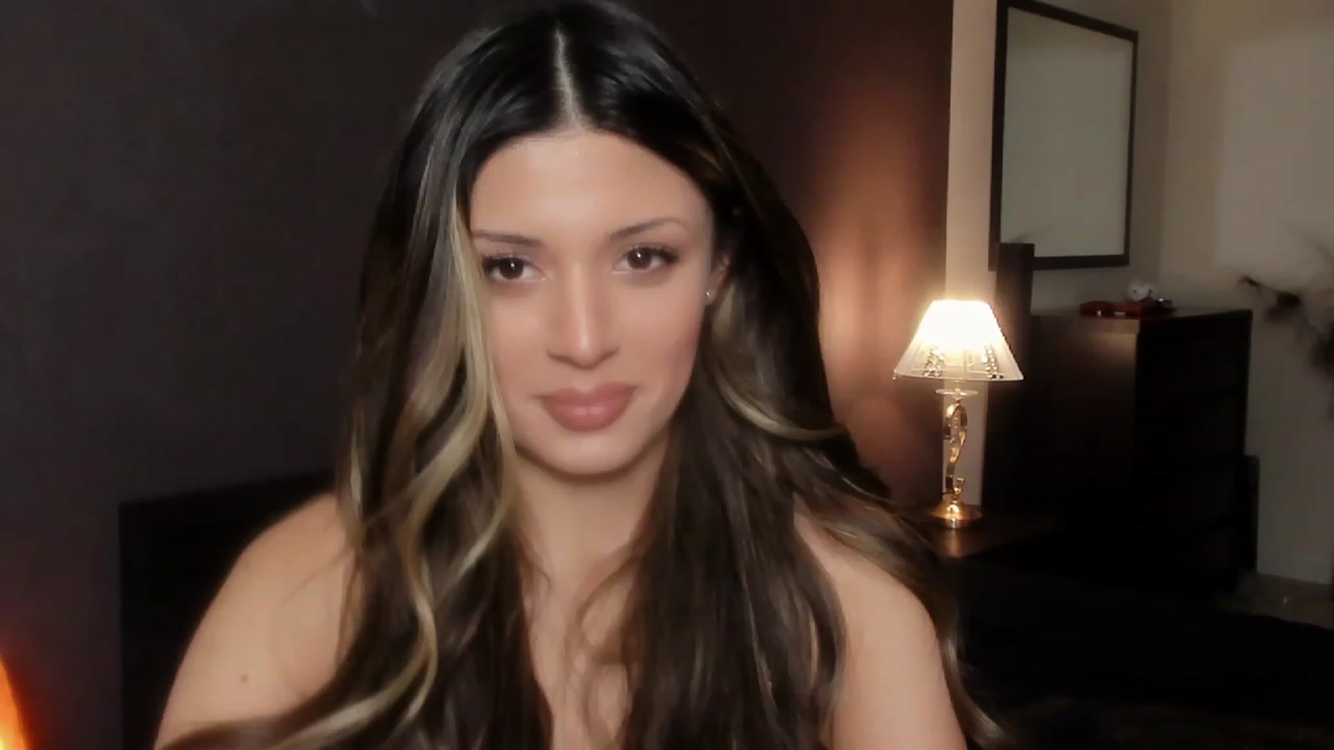 Gallery image thumbnail from Angel_on_Duty's myfreecams stream on, 11/13/2023, 21:39 image 8 of 20