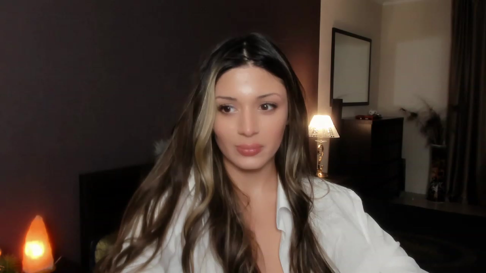 Gallery image thumbnail from Angel_on_Duty's myfreecams stream on, 11/13/2023, 23:56 image 8 of 20