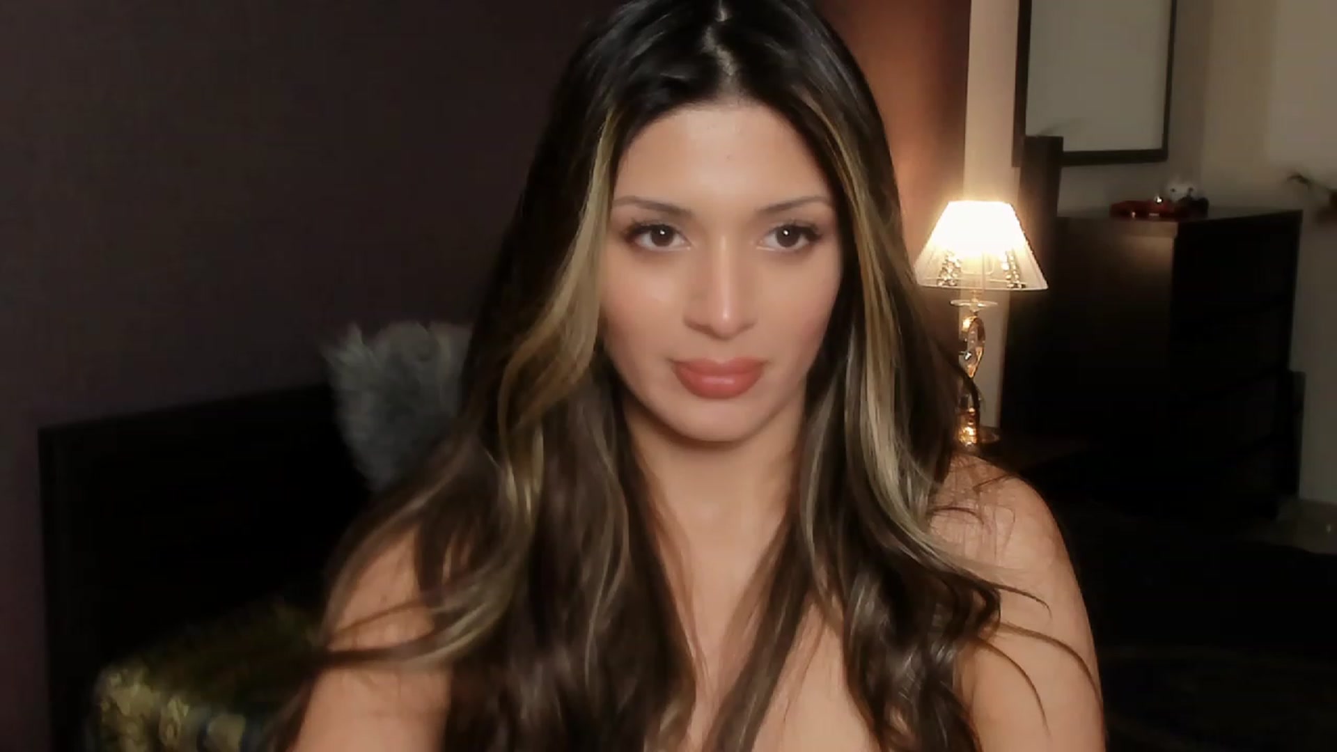 Gallery image thumbnail from Angel_on_Duty's myfreecams stream on, 11/14/2023, 03:53 image 18 of 20