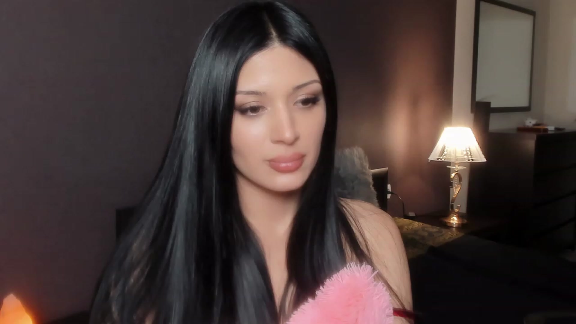 Gallery image thumbnail from Angel_on_Duty's myfreecams stream on, 11/16/2023, 23:21 image 6 of 20