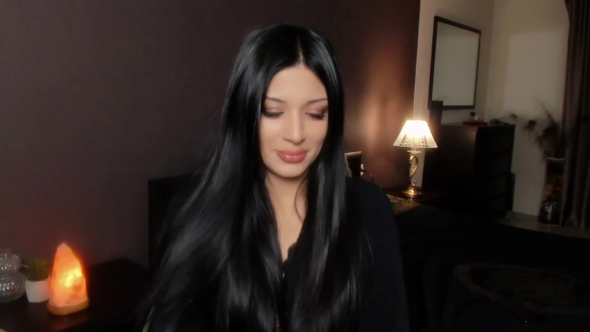 Gallery image thumbnail from Angel_on_Duty's myfreecams stream on, 11/17/2023, 01:12 image 10 of 20