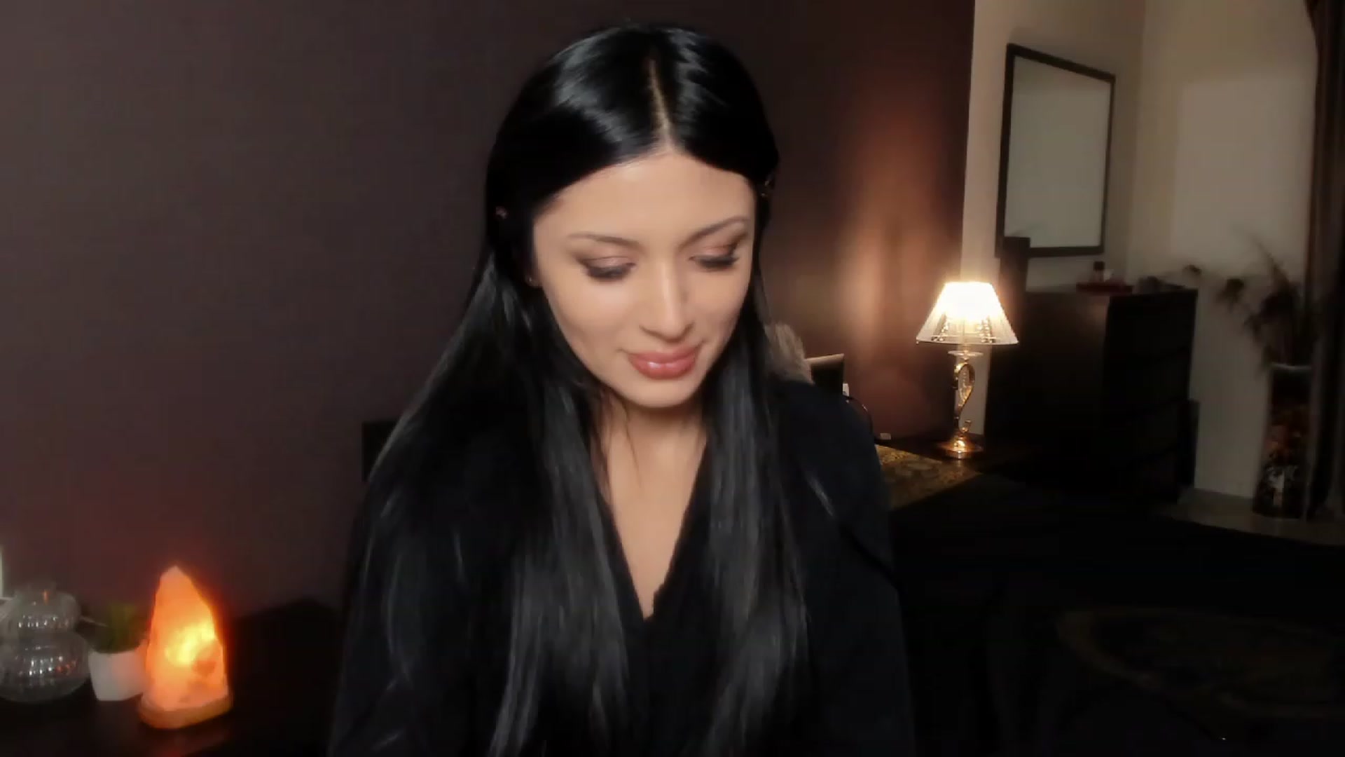 Gallery image thumbnail from Angel_on_Duty's myfreecams stream on, 11/17/2023, 01:12 image 18 of 20