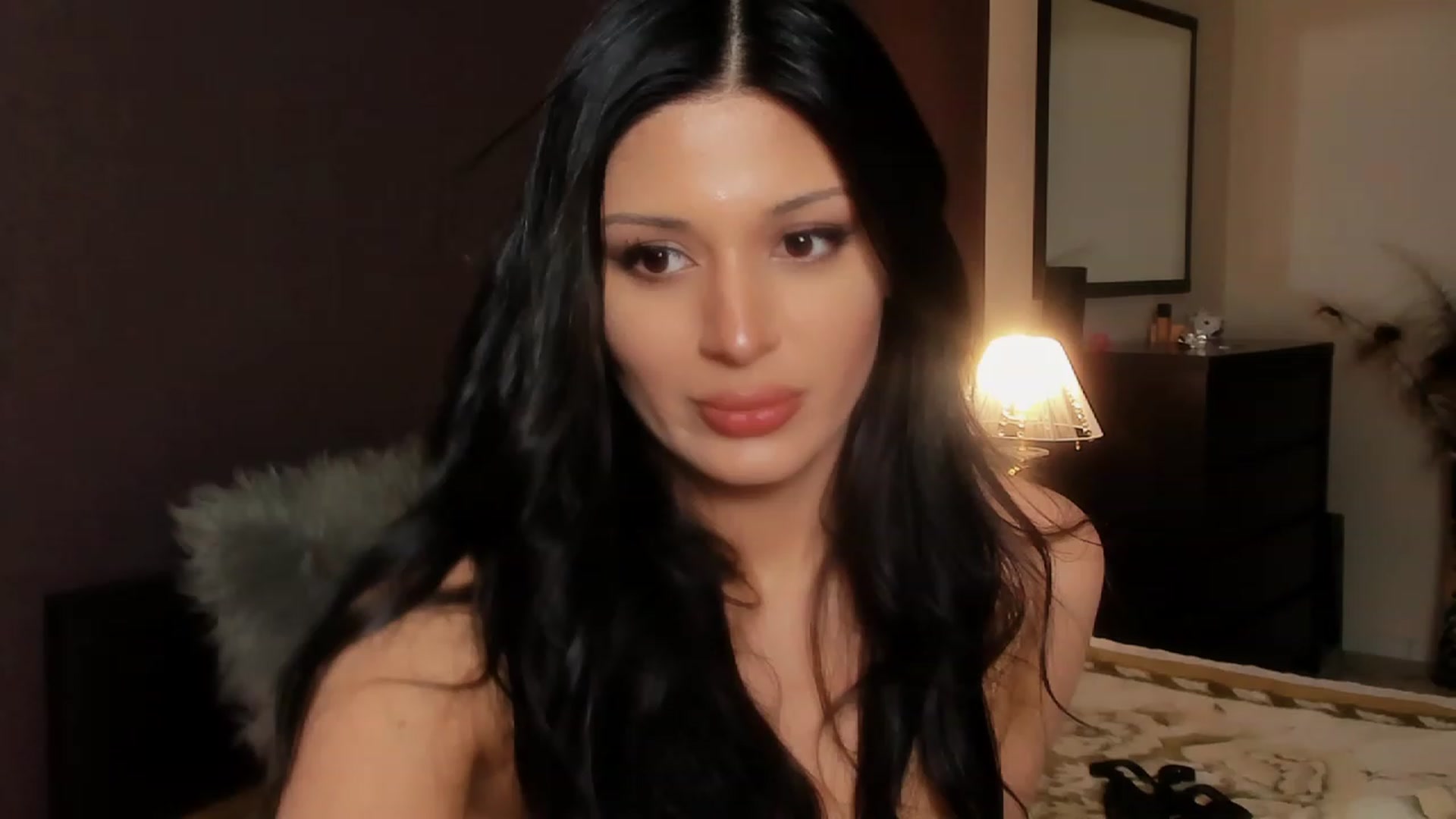 Gallery image thumbnail from Angel_on_Duty's myfreecams stream on, 11/26/2023, 24:10 image 8 of 20