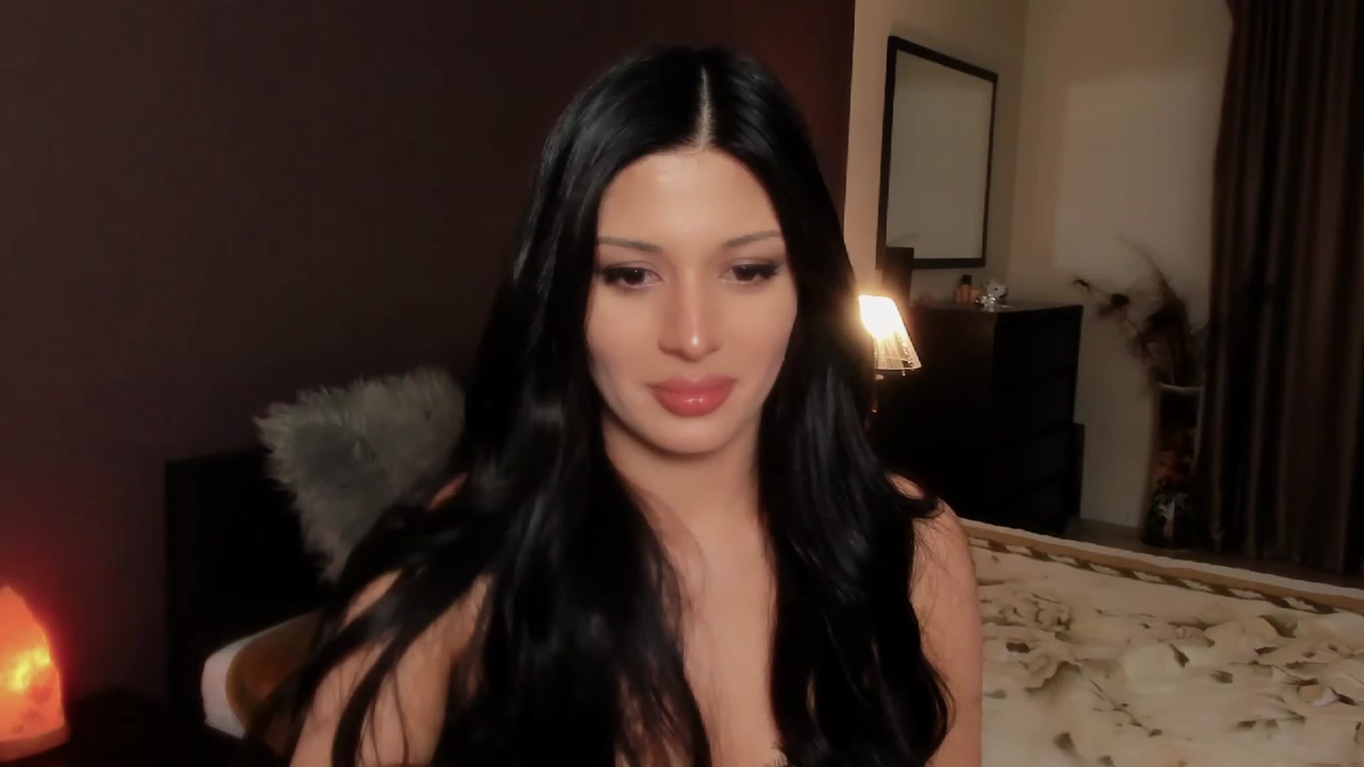 Gallery image thumbnail from Angel_on_Duty's myfreecams stream on, 11/26/2023, 01:33 image 19 of 20