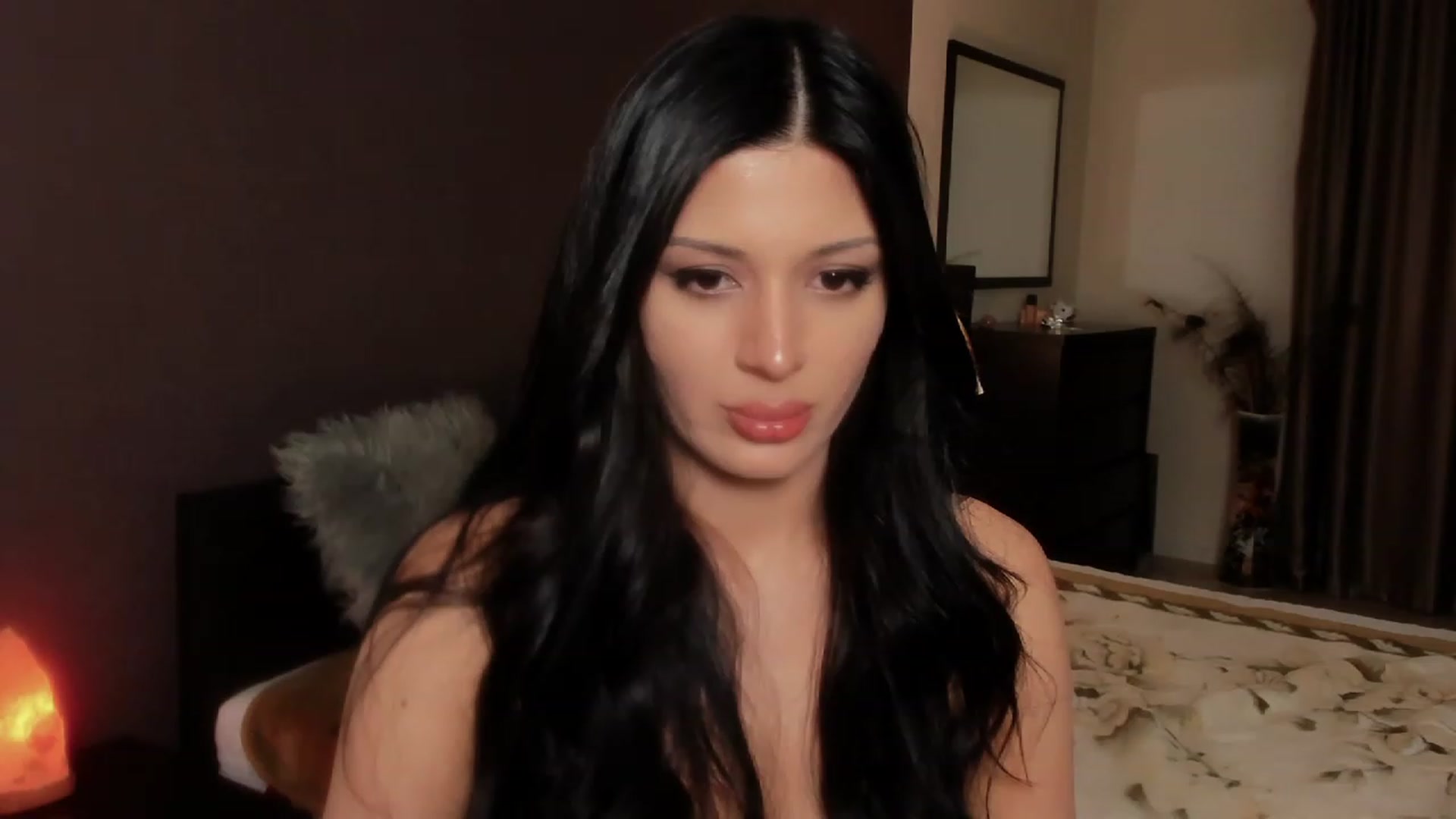 Gallery image thumbnail from Angel_on_Duty's myfreecams stream on, 11/26/2023, 01:33 image 12 of 20