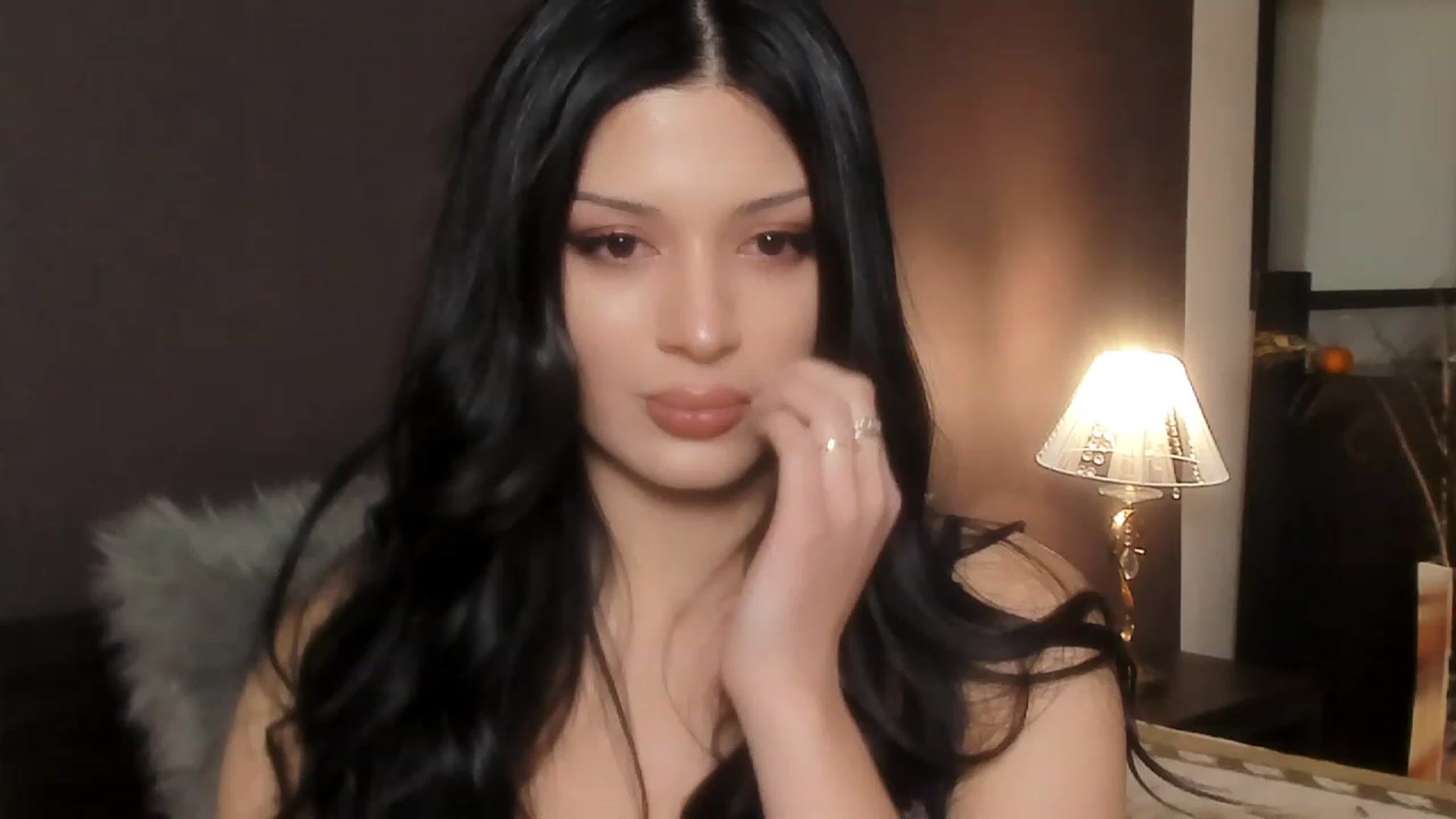 Gallery image thumbnail from Angel_on_Duty's myfreecams stream on, 11/30/2023, 24:10 image 15 of 20