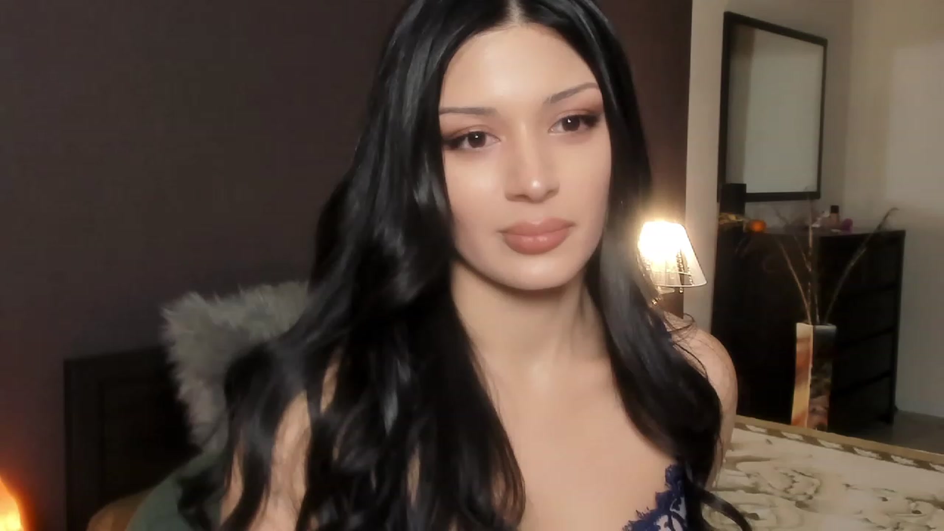Gallery image thumbnail from Angel_on_Duty's myfreecams stream on, 11/30/2023, 24:38 image 13 of 20