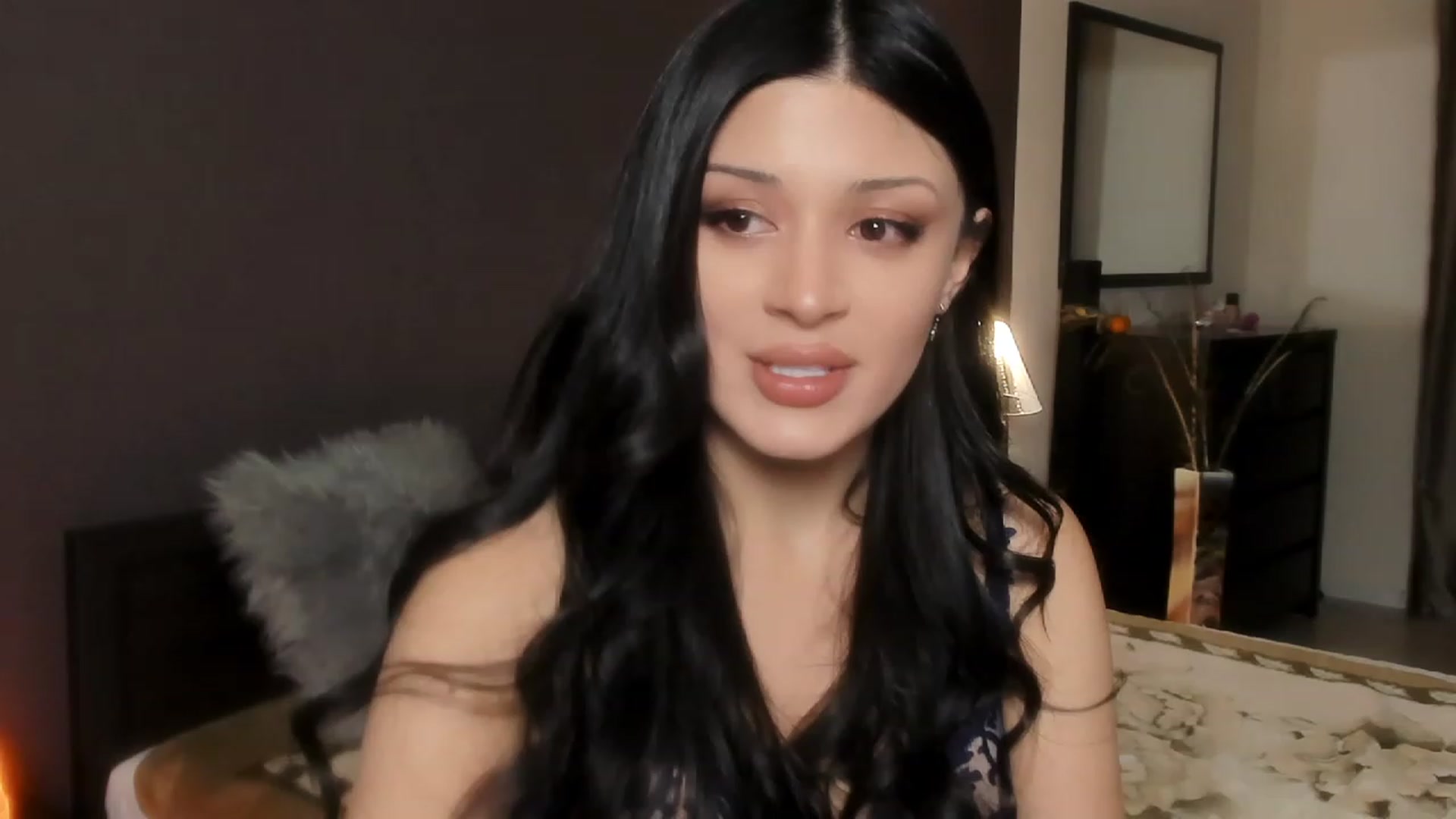 Gallery image thumbnail from Angel_on_Duty's myfreecams stream on, 11/30/2023, 02:08 image 9 of 20