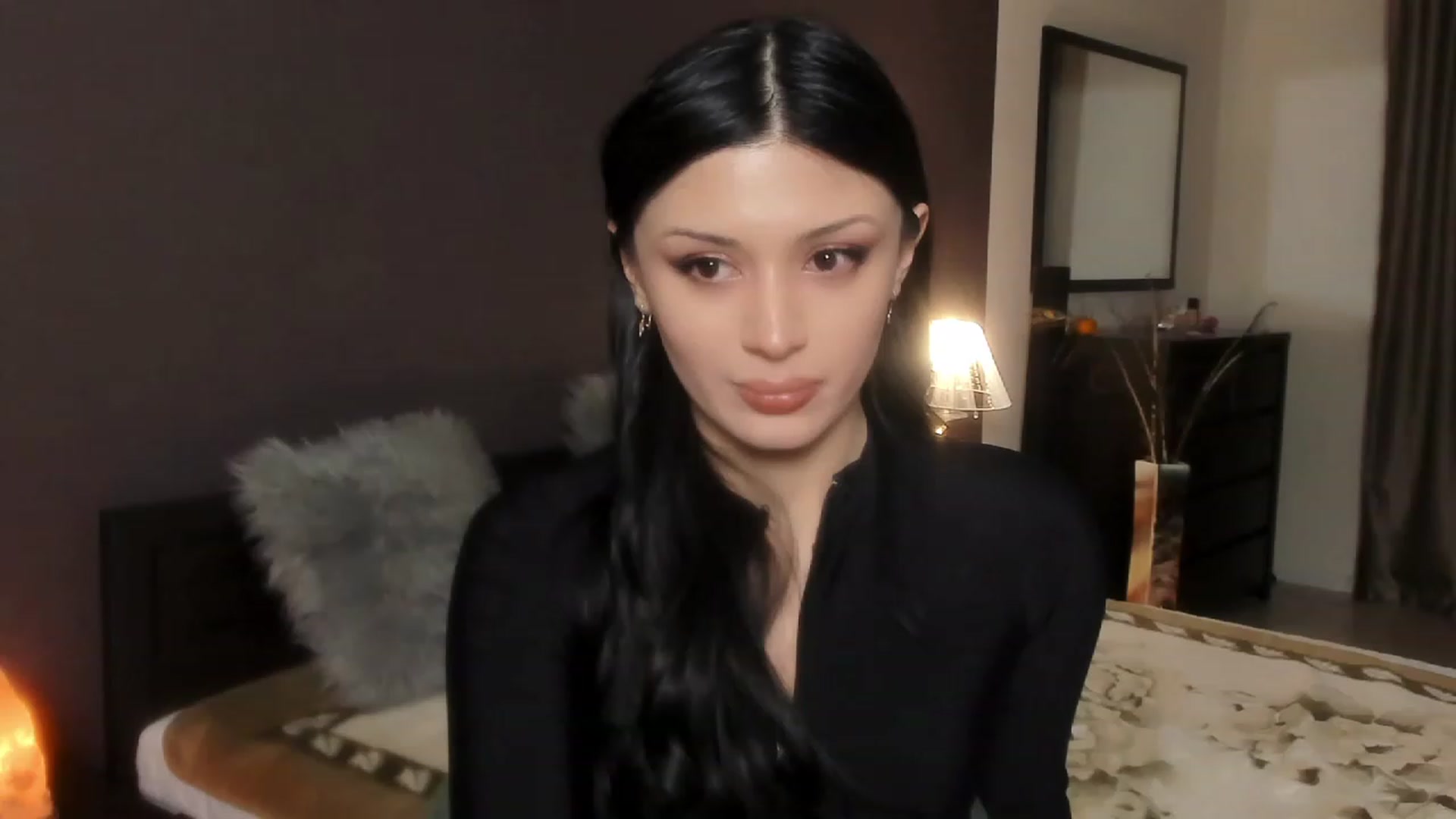 Gallery image thumbnail from Angel_on_Duty's myfreecams stream on, 11/30/2023, 02:39 image 16 of 20