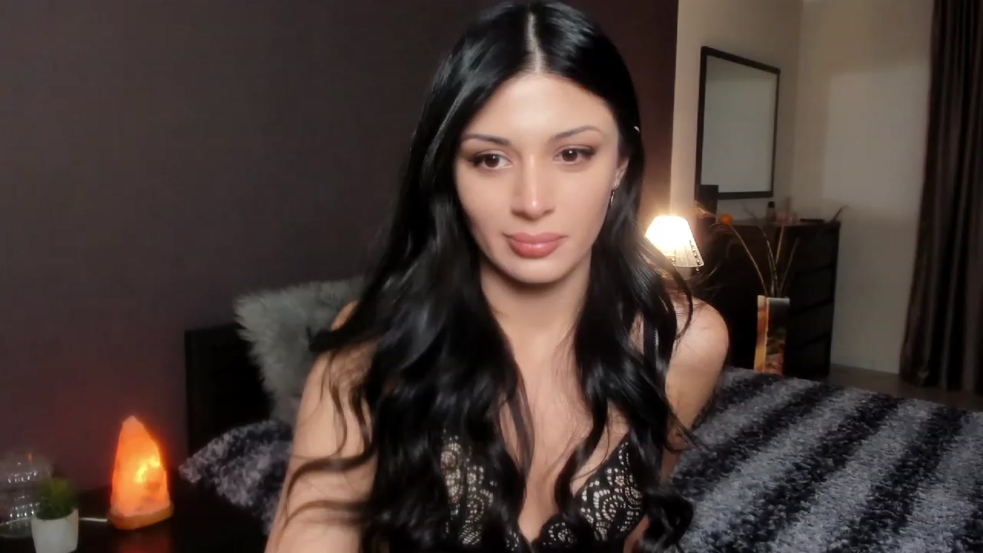 Gallery image thumbnail from Angel_on_Duty's myfreecams stream on, 11/30/2023, 23:46 image 16 of 20