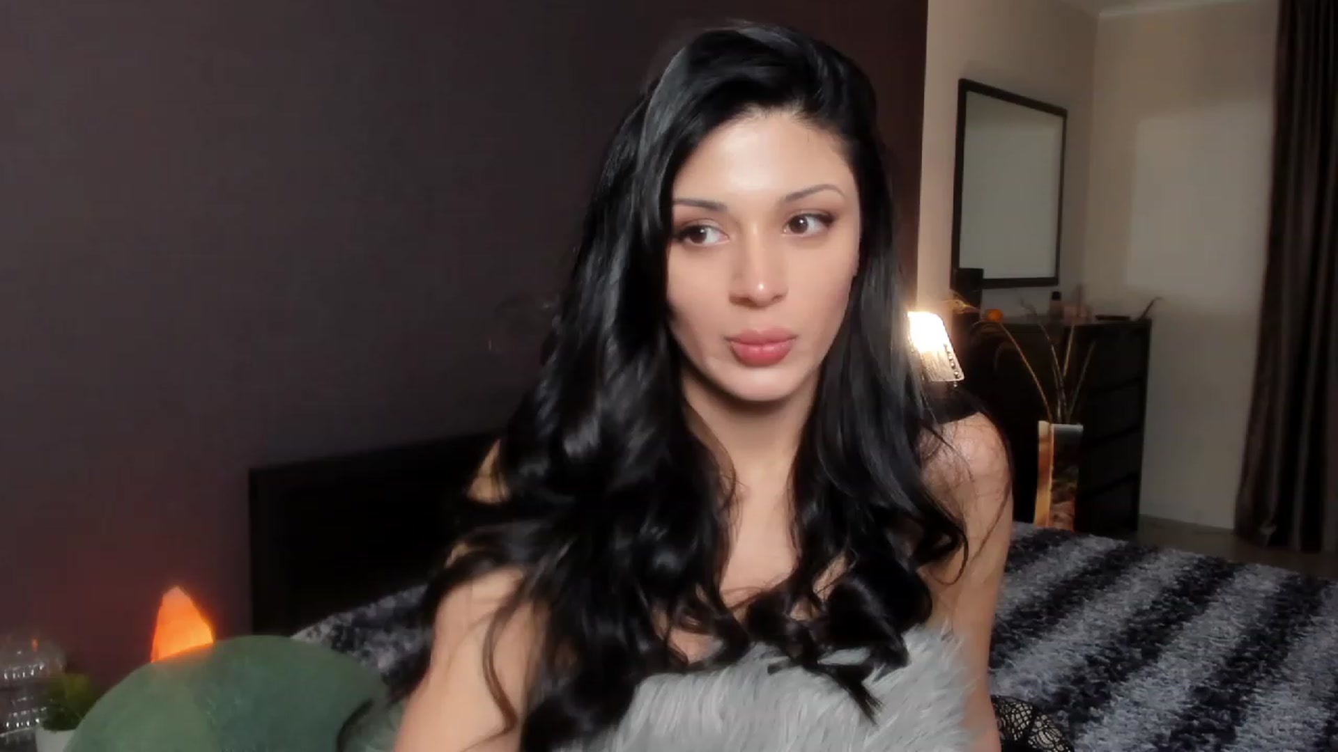 Gallery image thumbnail from Angel_on_Duty's myfreecams stream on, 12/01/2023, 01:06 image 16 of 20
