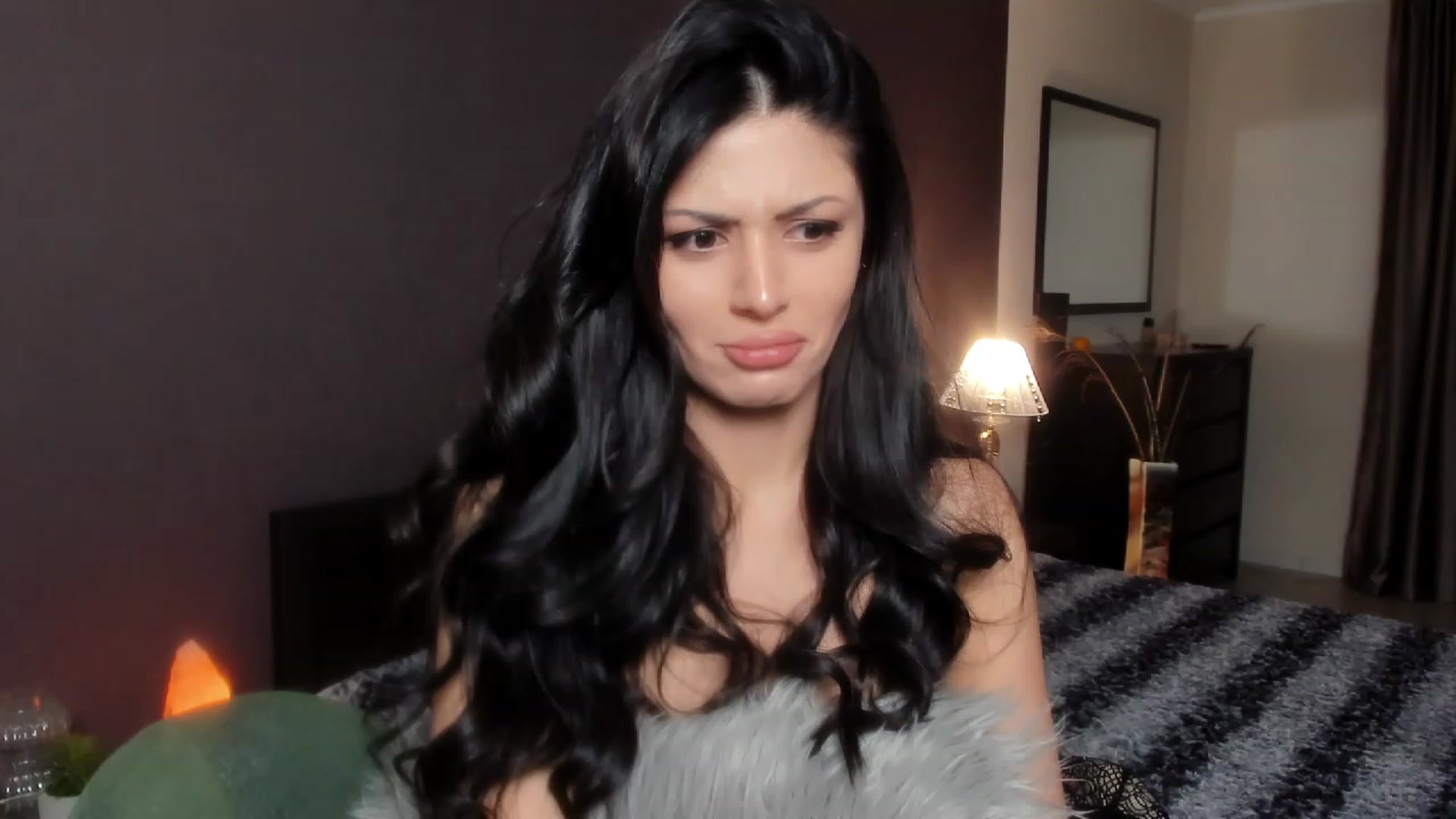 Gallery image thumbnail from Angel_on_Duty's myfreecams stream on, 12/01/2023, 01:06 image 14 of 20