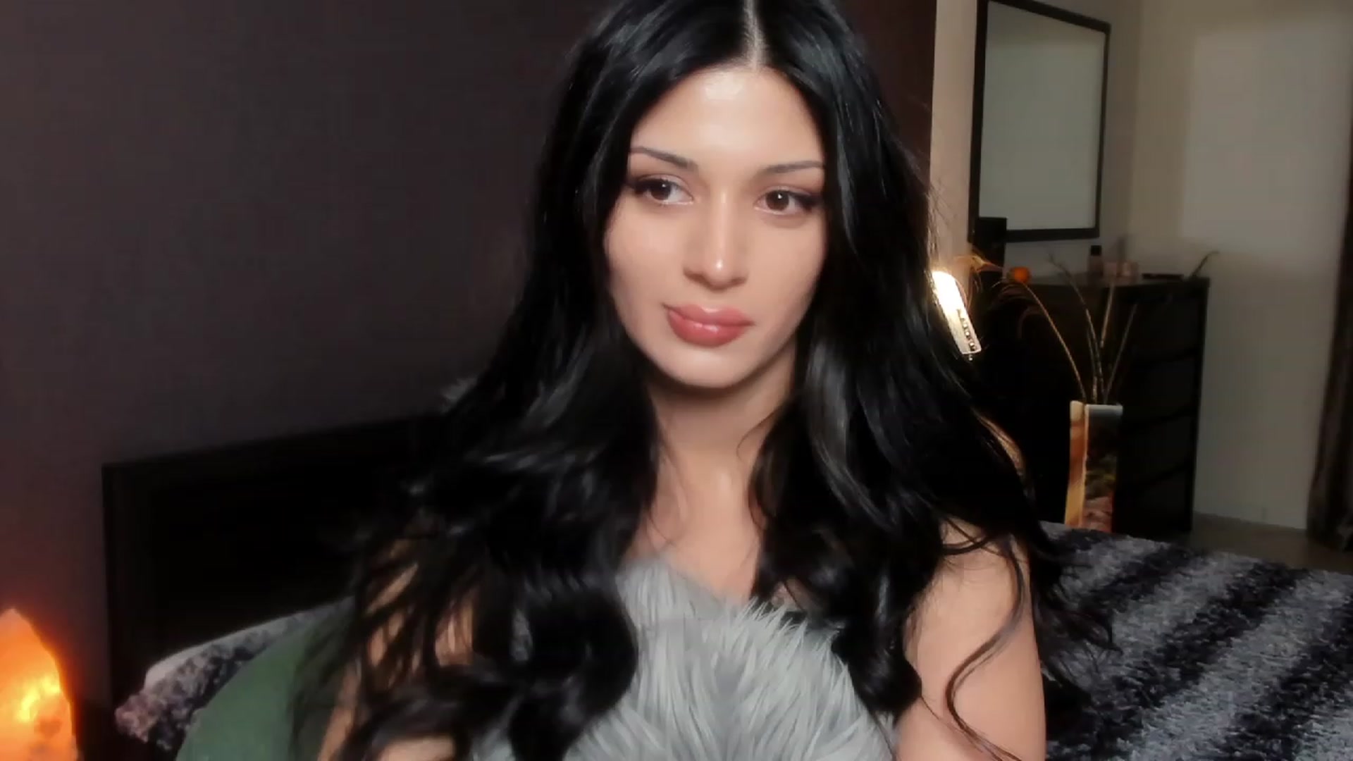 Gallery image thumbnail from Angel_on_Duty's myfreecams stream on, 12/01/2023, 03:19 image 10 of 20