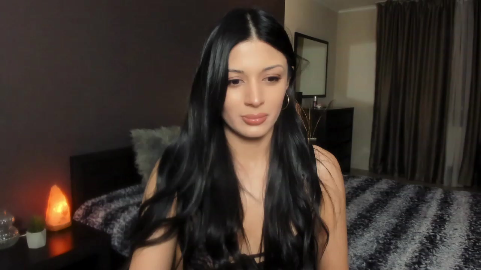 Gallery image thumbnail from Angel_on_Duty's myfreecams stream on, 12/01/2023, 23:14 image 16 of 20