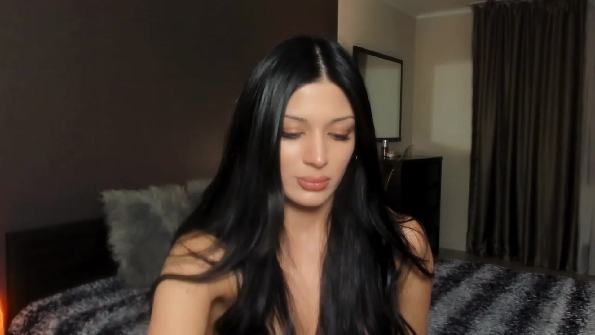 Gallery image thumbnail from Angel_on_Duty's myfreecams stream on, 12/02/2023, 24:06 image 9 of 20