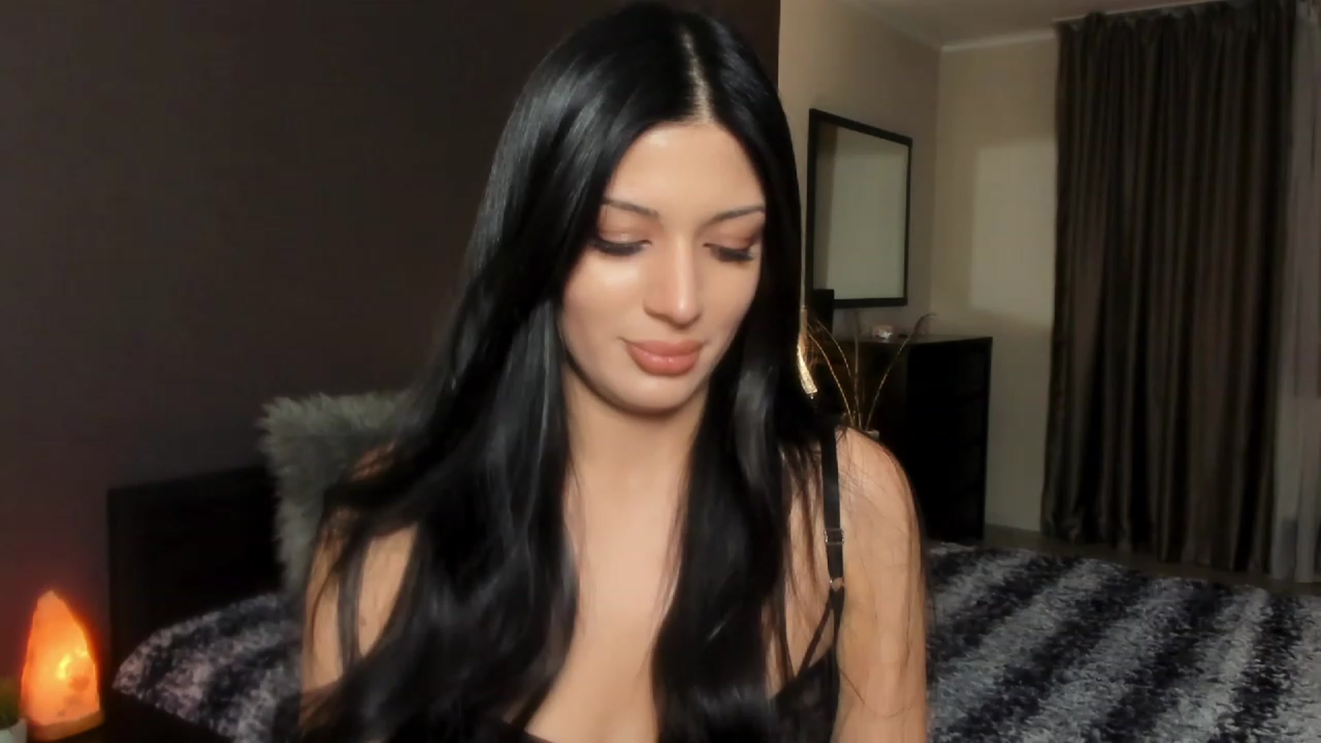 Gallery image thumbnail from Angel_on_Duty's myfreecams stream on, 12/02/2023, 01:18 image 12 of 20