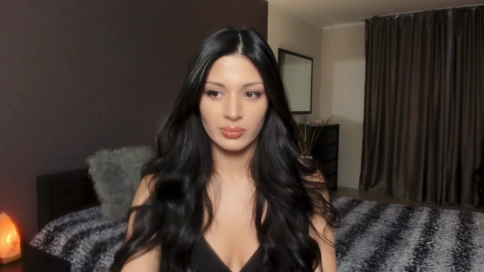 Gallery image thumbnail from Angel_on_Duty's myfreecams stream on, 12/04/2023, 22:41 image 2 of 20