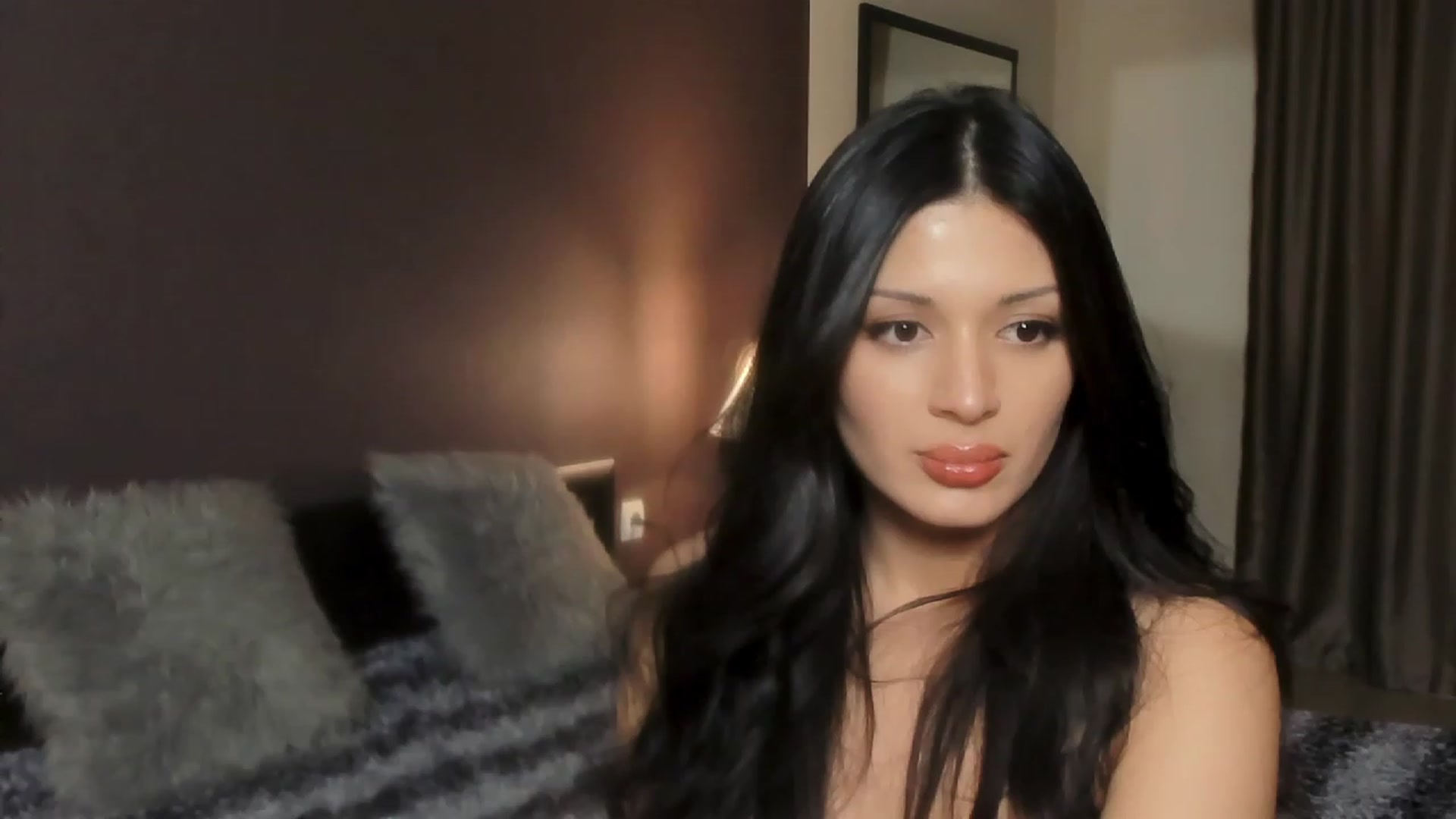 Gallery image thumbnail from Angel_on_Duty's myfreecams stream on, 12/04/2023, 23:26 image 18 of 20