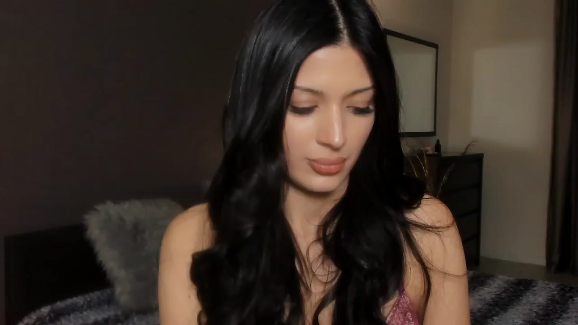 Gallery image thumbnail from Angel_on_Duty's myfreecams stream on, 12/05/2023, 23:54 image 11 of 20