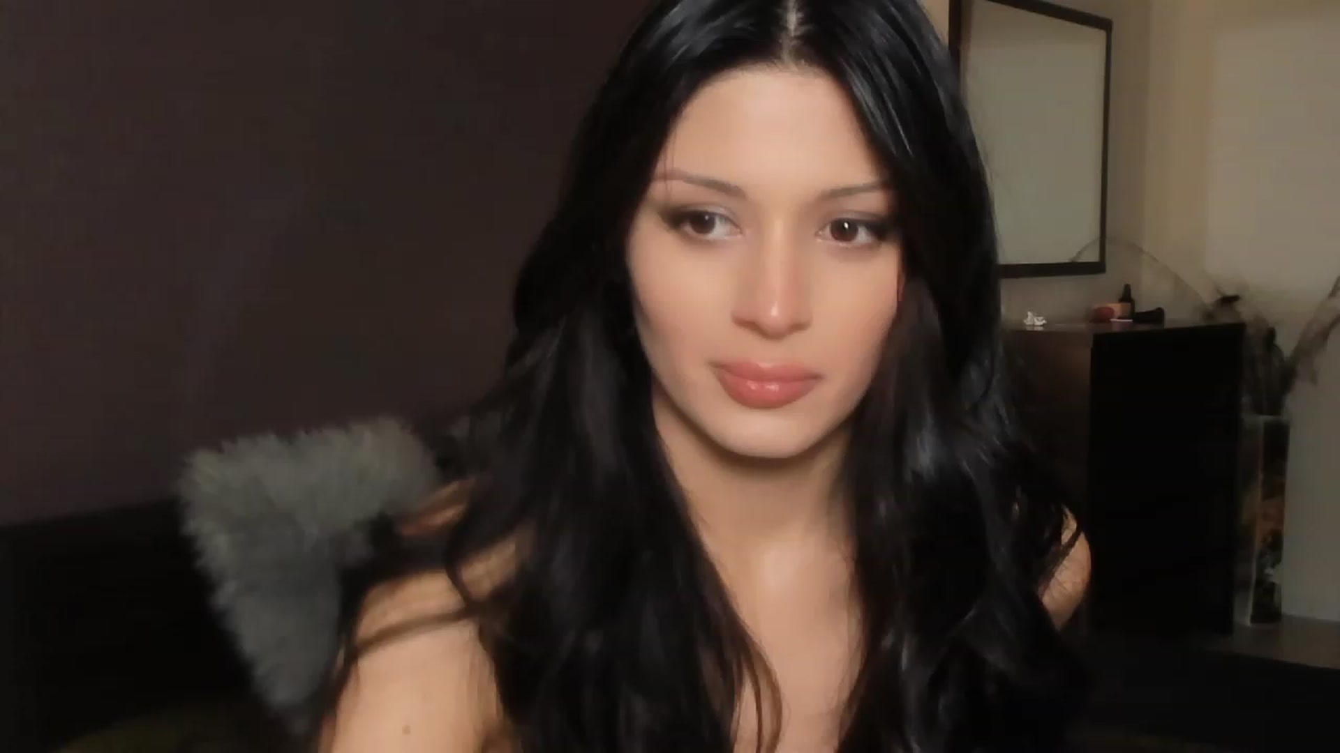 Gallery image thumbnail from Angel_on_Duty's myfreecams stream on, 12/07/2023, 22:32 image 4 of 20