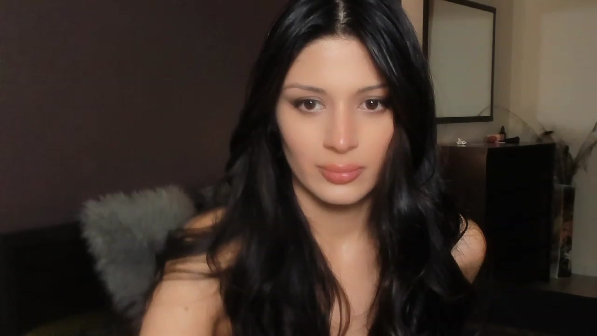 Gallery image thumbnail from Angel_on_Duty's myfreecams stream on, 12/07/2023, 22:32 image 8 of 20