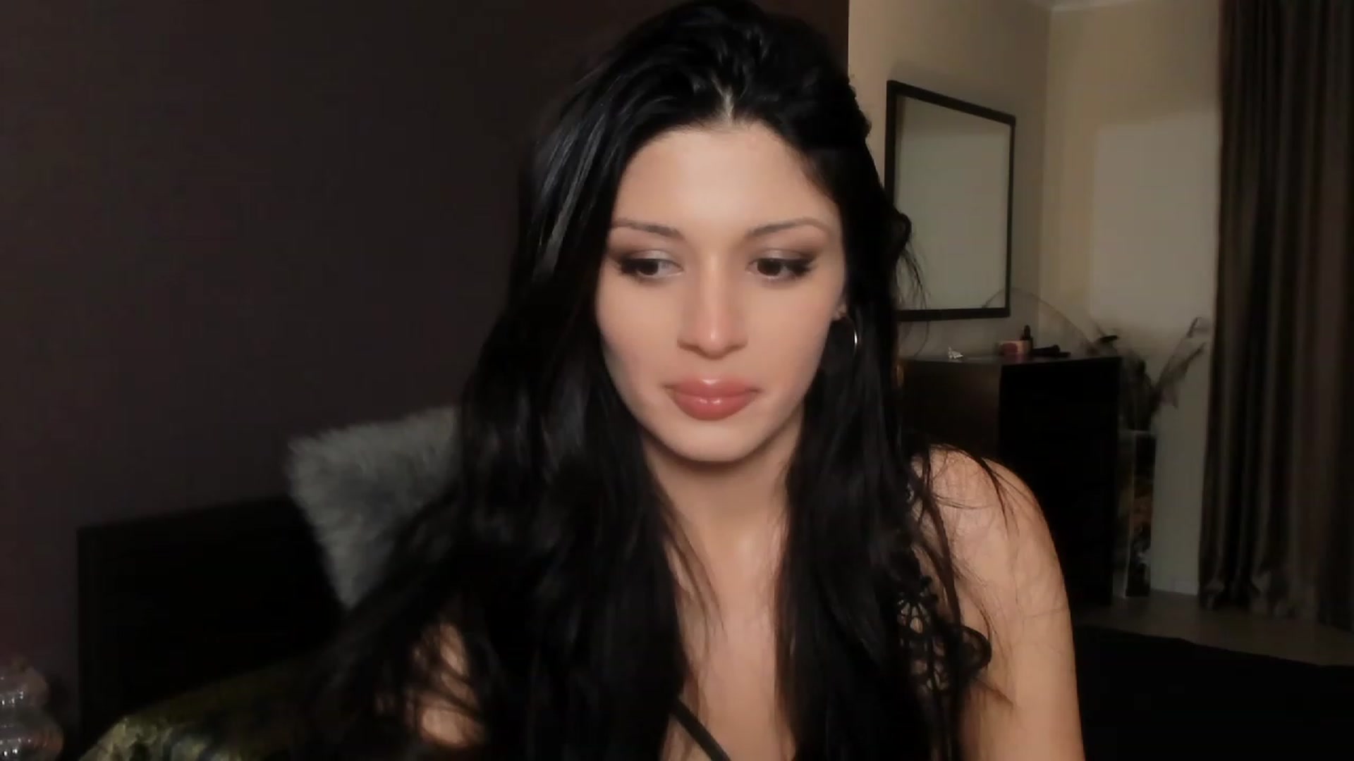 Gallery image thumbnail from Angel_on_Duty's myfreecams stream on, 12/07/2023, 23:54 image 15 of 20