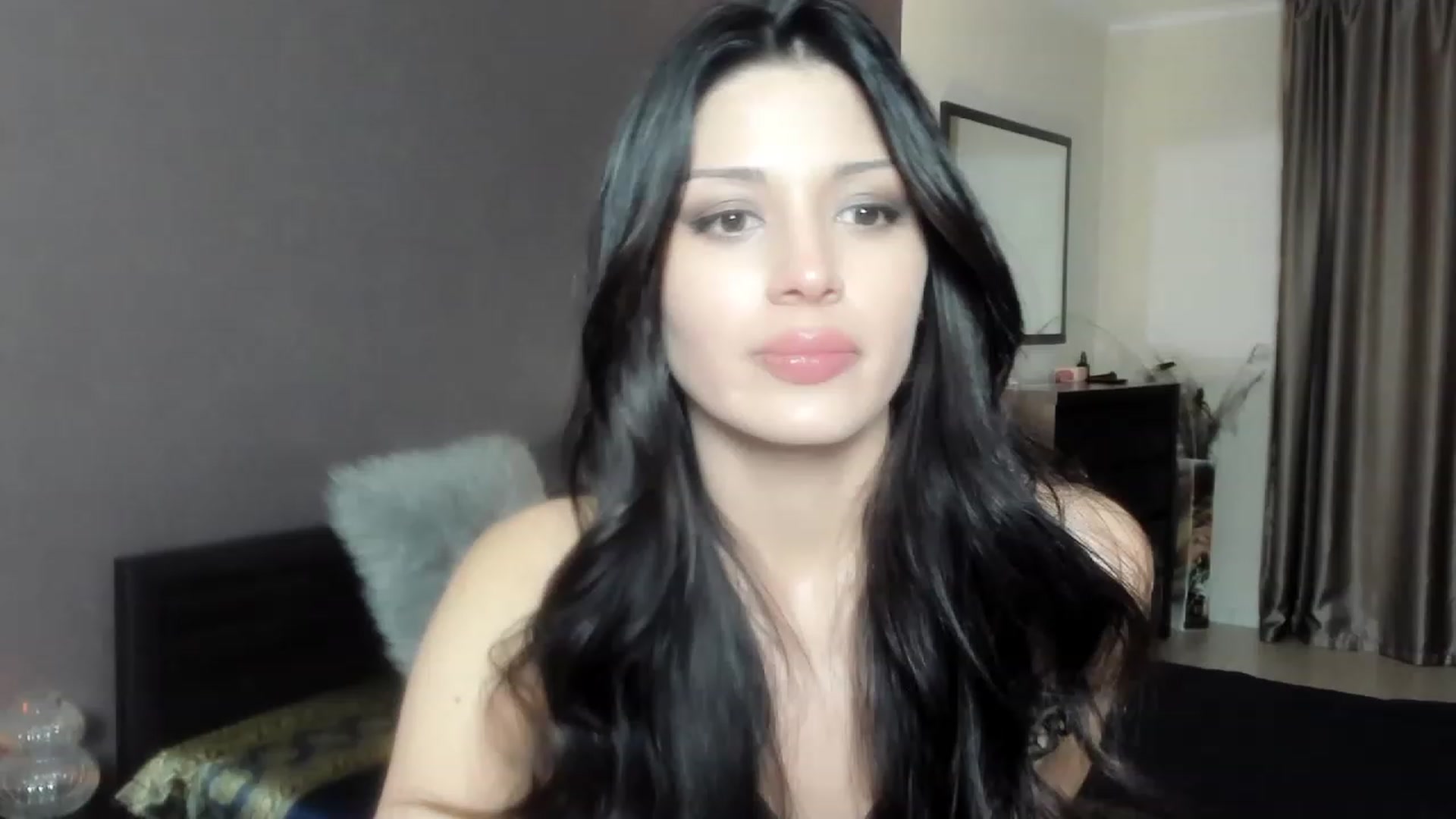 Gallery image thumbnail from Angel_on_Duty's myfreecams stream on, 12/07/2023, 23:54 image 14 of 20