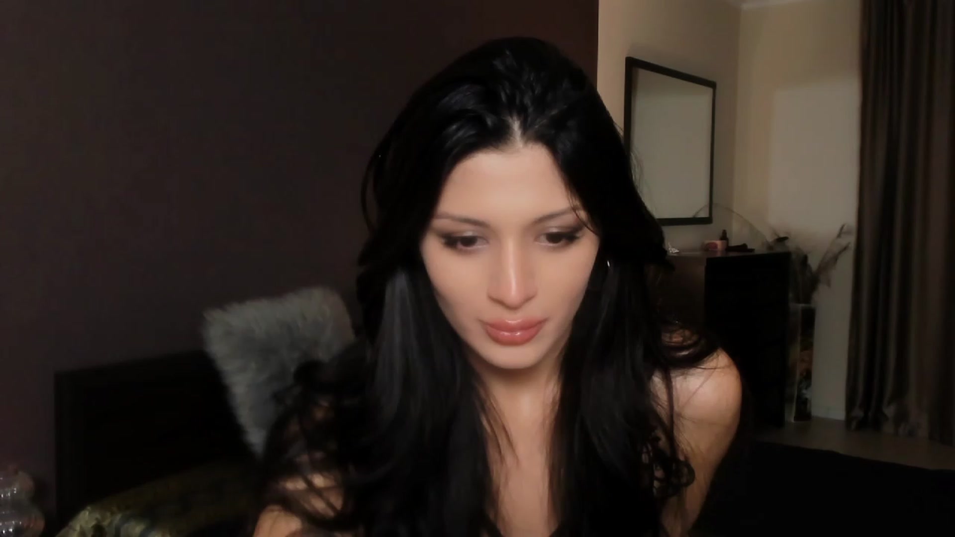 Gallery image thumbnail from Angel_on_Duty's myfreecams stream on, 12/07/2023, 23:54 image 16 of 20