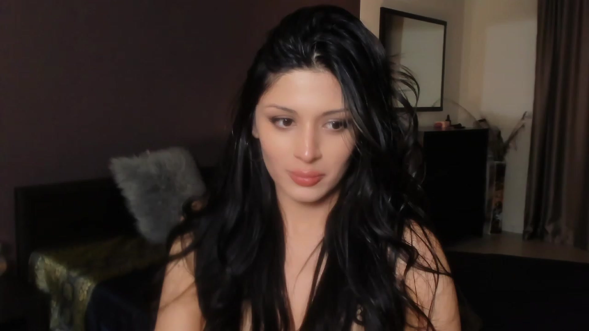 Gallery image thumbnail from Angel_on_Duty's myfreecams stream on, 12/08/2023, 01:49 image 19 of 20
