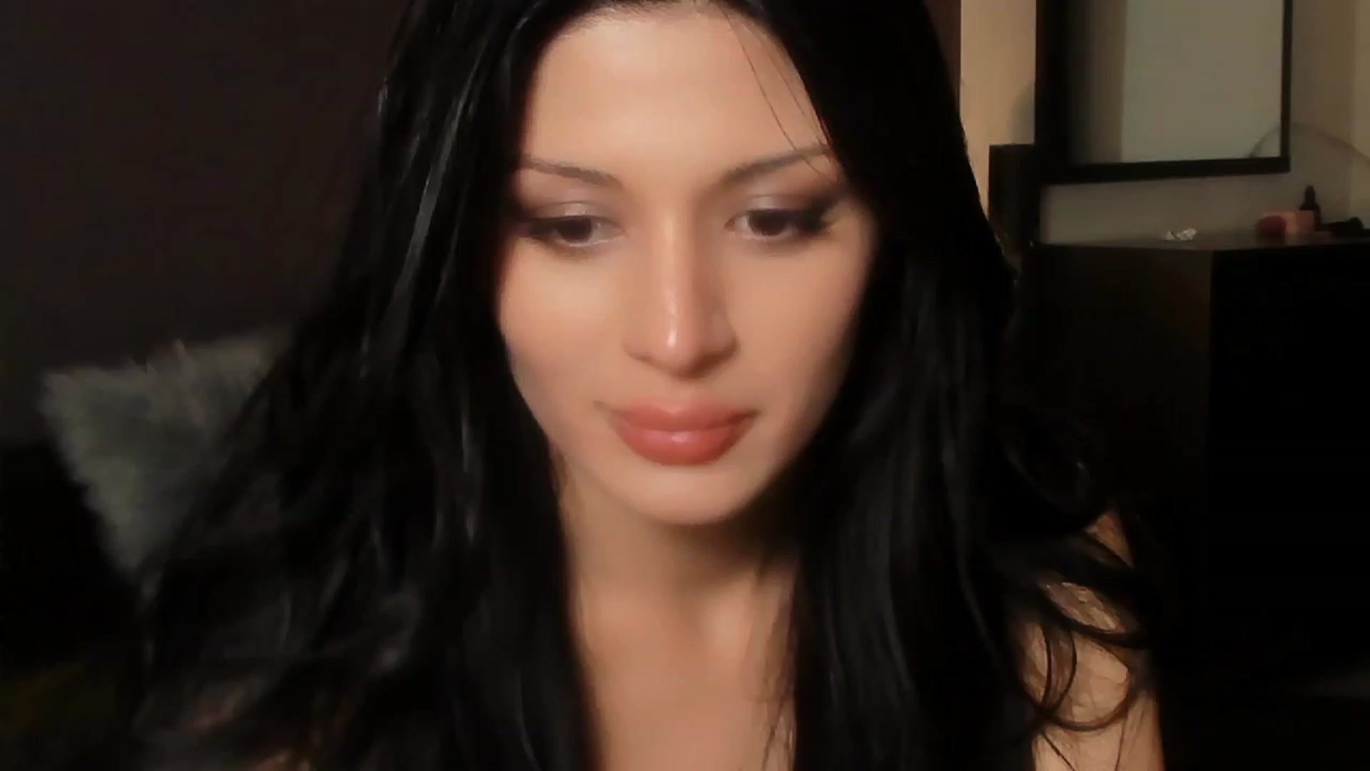 Gallery image thumbnail from Angel_on_Duty's myfreecams stream on, 12/08/2023, 03:03 image 14 of 20