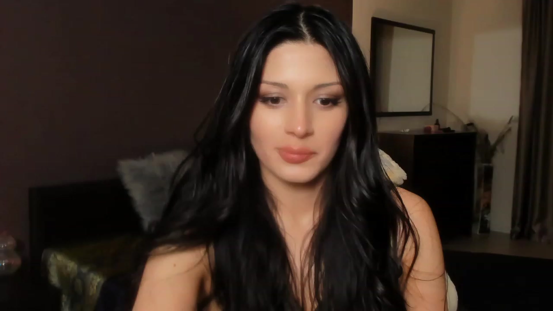 Gallery image thumbnail from Angel_on_Duty's myfreecams stream on, 12/08/2023, 03:03 image 20 of 20