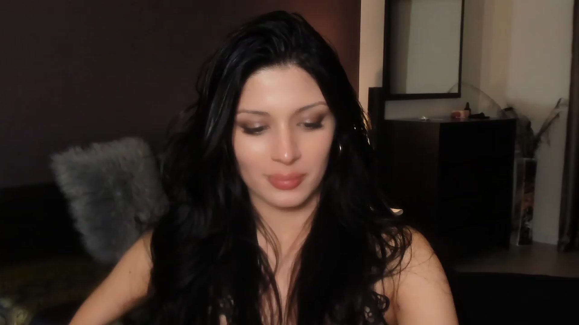 Gallery image thumbnail from Angel_on_Duty's myfreecams stream on, 12/08/2023, 04:39 image 19 of 20