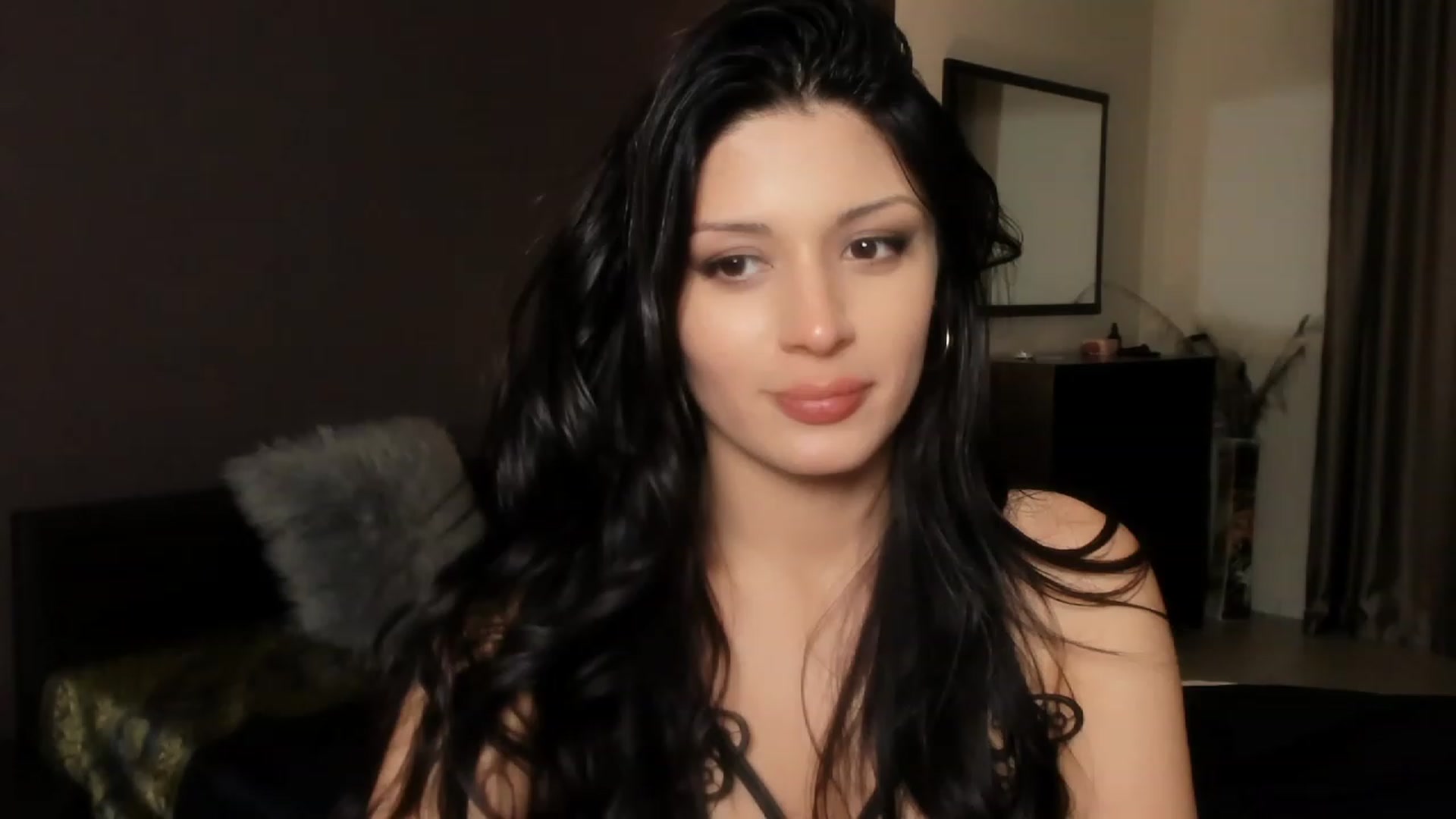 Gallery image thumbnail from Angel_on_Duty's myfreecams stream on, 12/08/2023, 05:29 image 4 of 20