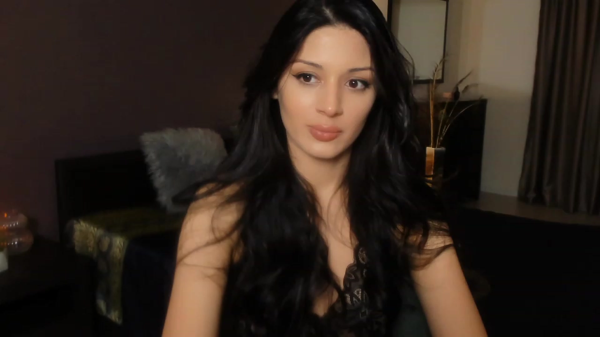 Gallery image thumbnail from Angel_on_Duty's myfreecams stream on, 12/08/2023, 22:53 image 18 of 20