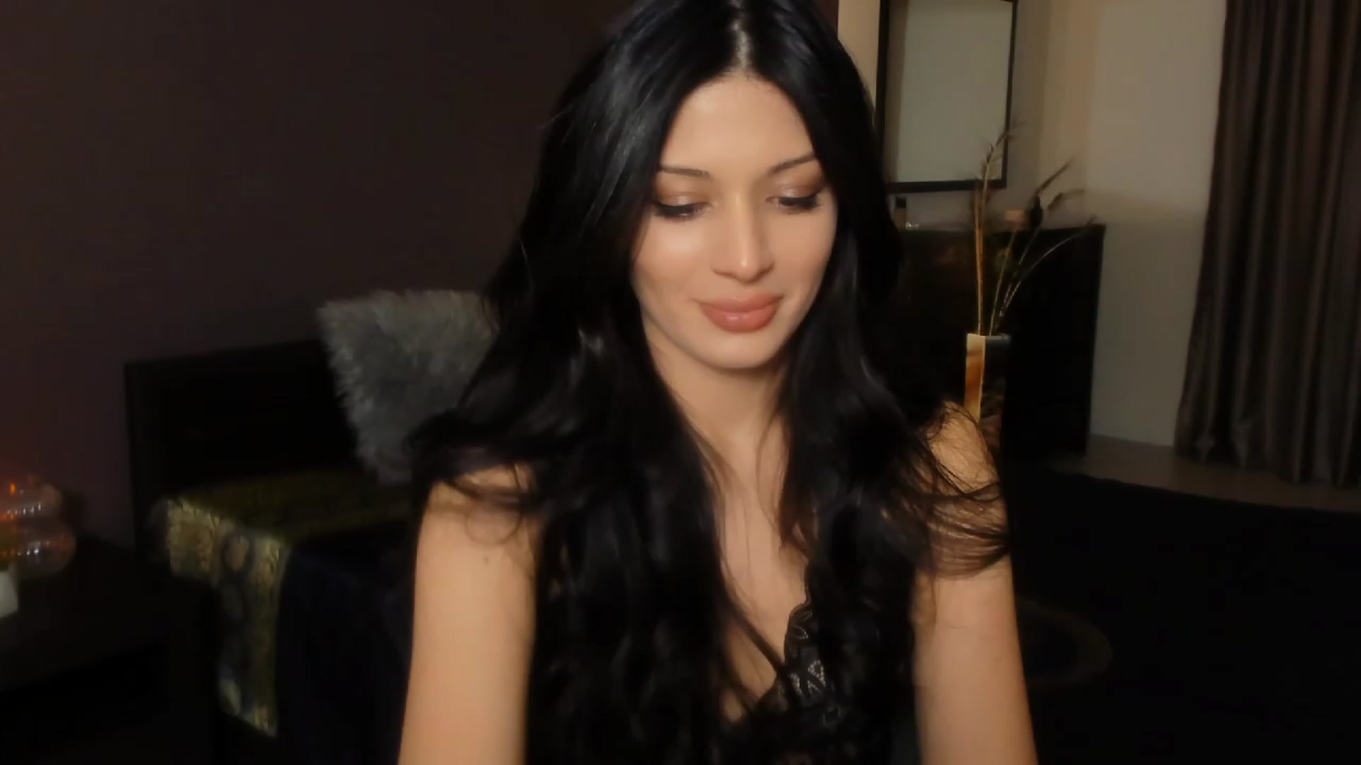 Gallery image thumbnail from Angel_on_Duty's myfreecams stream on, 12/08/2023, 22:53 image 10 of 20
