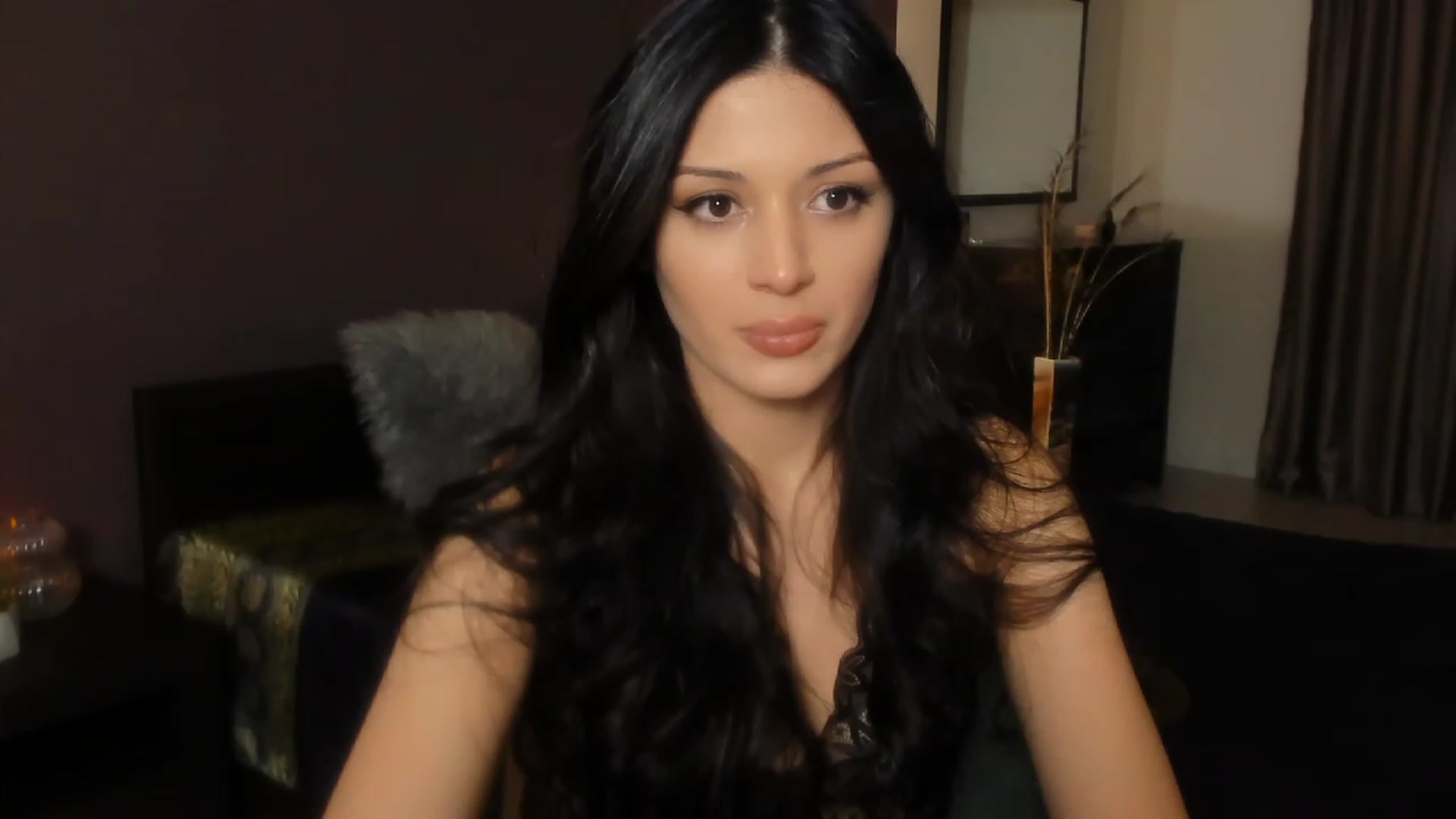 Gallery image thumbnail from Angel_on_Duty's myfreecams stream on, 12/08/2023, 22:53 image 13 of 20