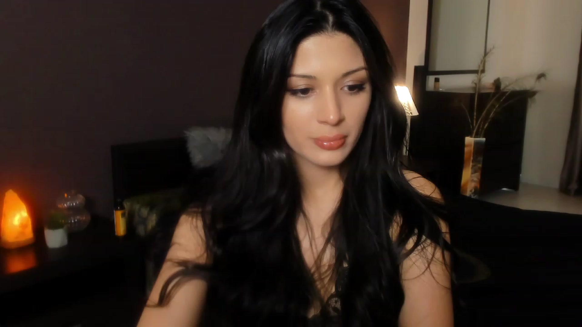 Gallery image thumbnail from Angel_on_Duty's myfreecams stream on, 12/09/2023, 03:23 image 4 of 20