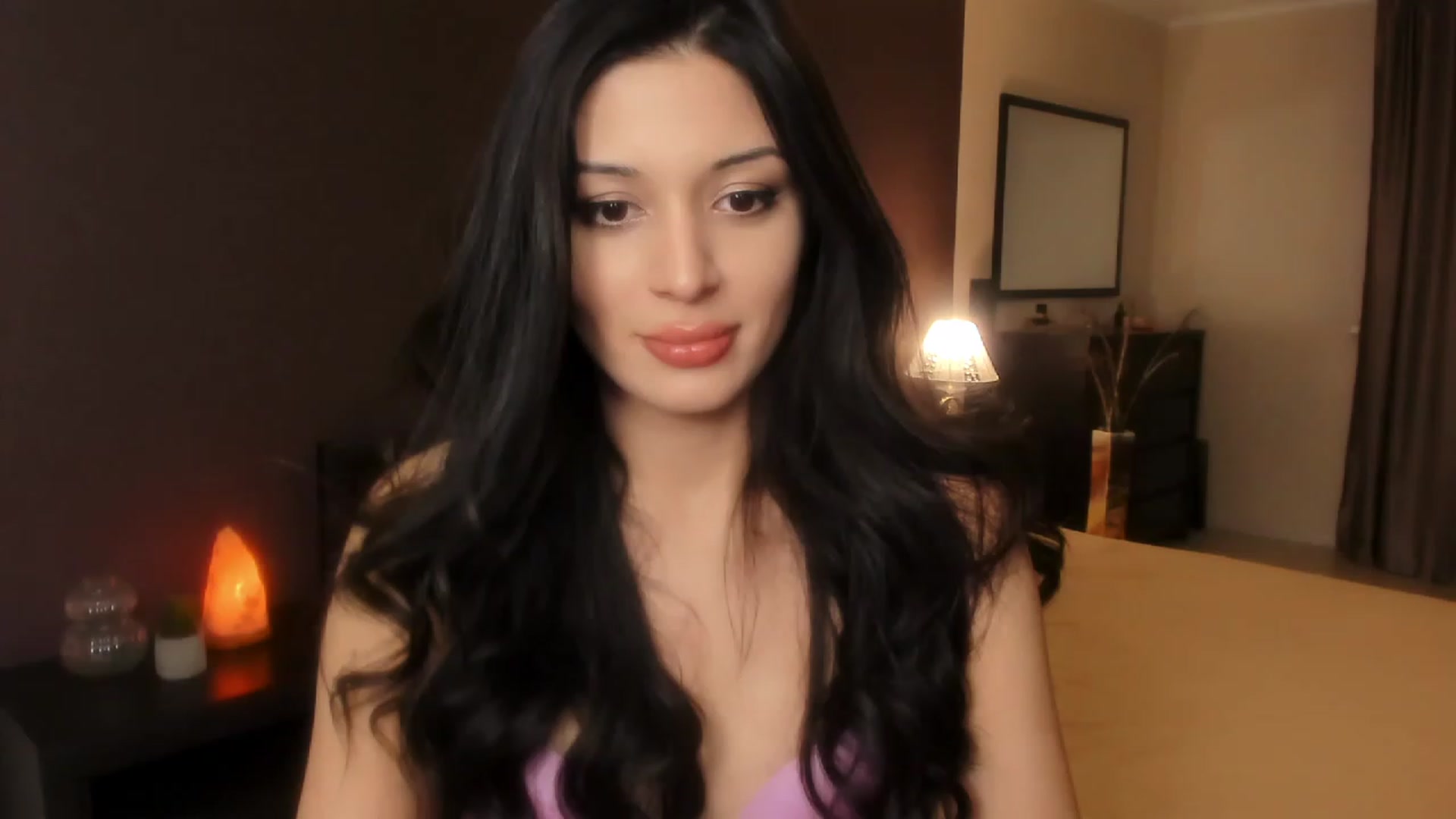 Gallery image thumbnail from Angel_on_Duty's myfreecams stream on, 12/12/2023, 24:05 image 6 of 20
